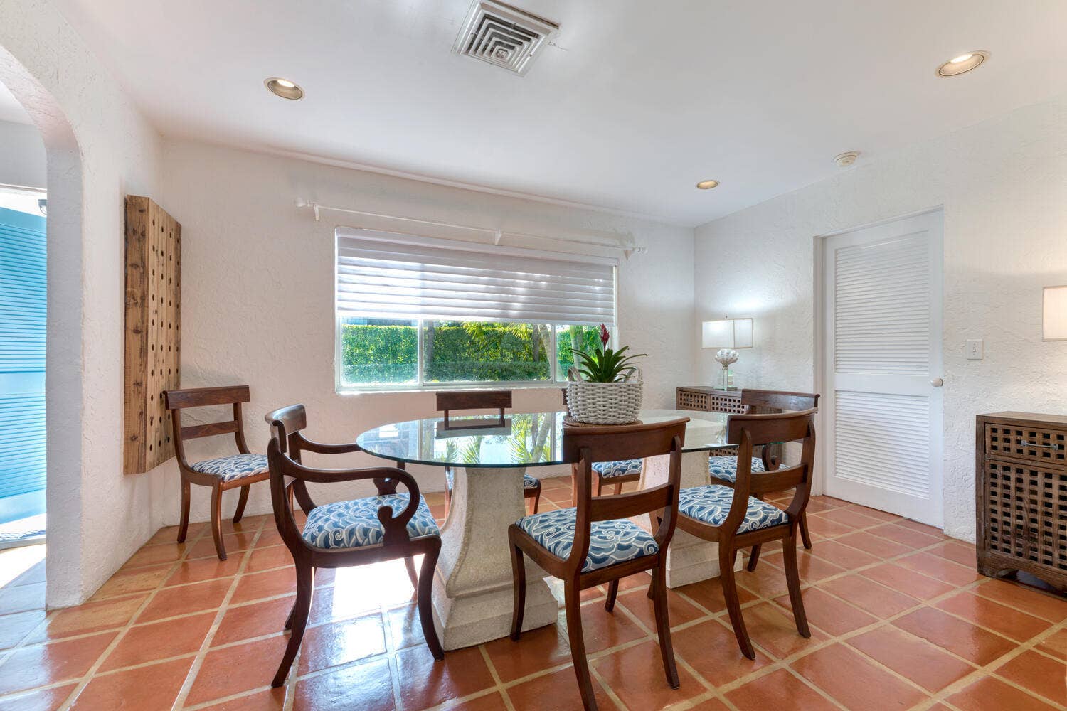 217 Debra Lane, Palm Beach, FL 33480 217 Debra Ln Palm Beach FL-large-007-006