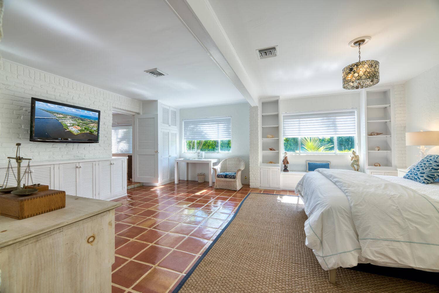 217 Debra Lane, Palm Beach, FL 33480 217 Debra Ln Palm Beach FL-large-012-025