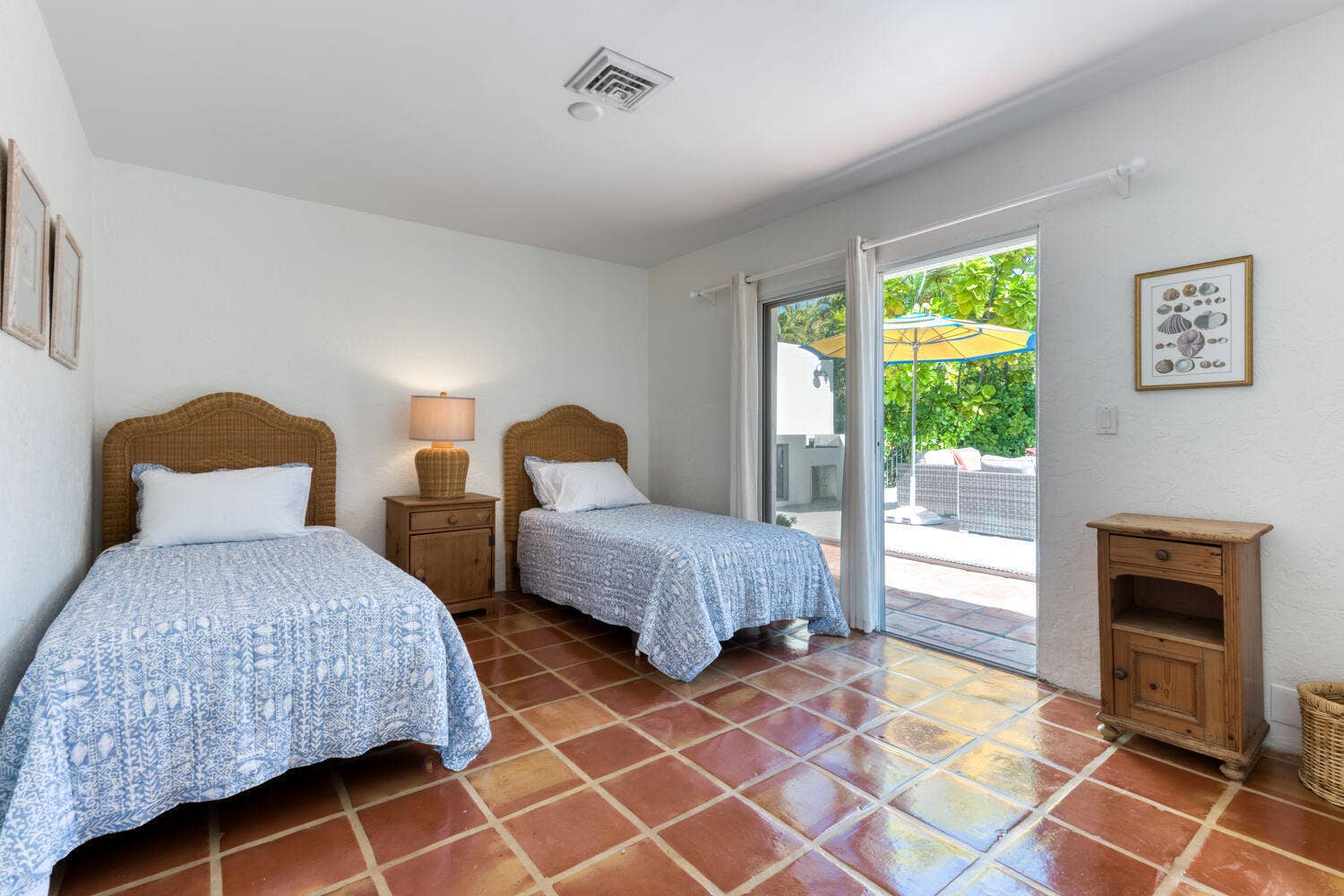 217 Debra Lane, Palm Beach, FL 33480 217 Debra Ln Palm Beach FL-large-021-001