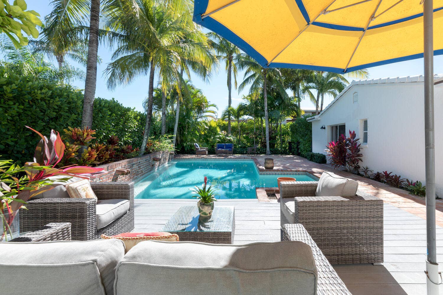 217 Debra Lane, Palm Beach, FL 33480 217 Debra Ln Palm Beach FL-large-023-021