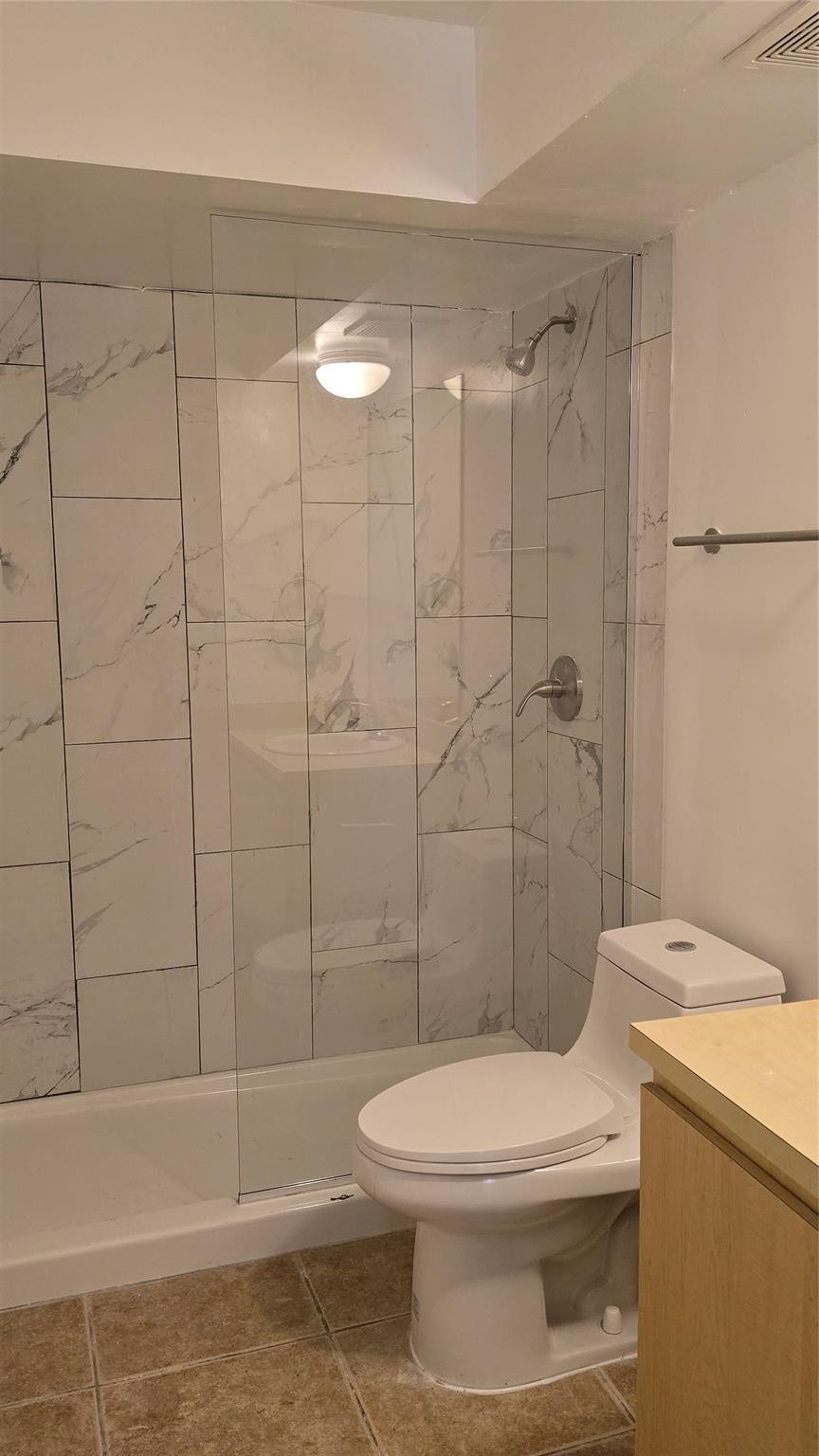 2421 N 40TH Avenue, #103, Hollywood, Hollywood, FL 33021 Photo 12