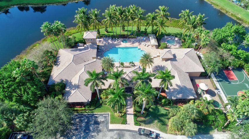 15646 Messina Isle Court, Delray Beach, FL 33446 33