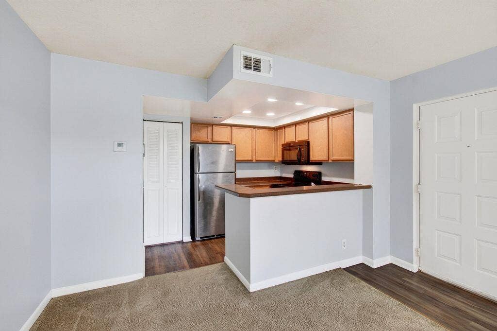 718 EXECUTIVE CENTER Drive, #16, West Palm Beach, West Palm Beach, FL 33401 IMG_3601