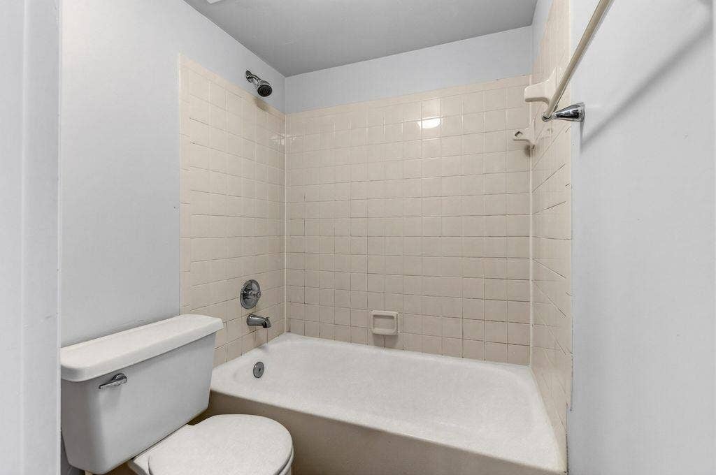 718 EXECUTIVE CENTER Drive, #16, West Palm Beach, West Palm Beach, FL 33401 IMG_3607