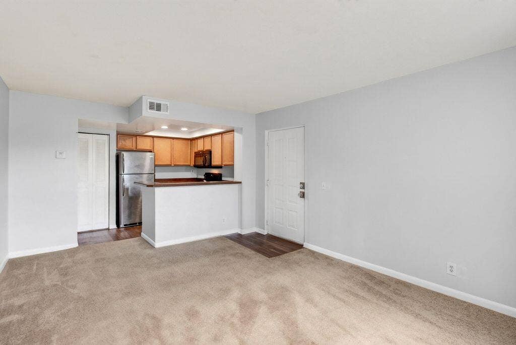 718 EXECUTIVE CENTER Drive, #16, West Palm Beach, West Palm Beach, FL 33401 IMG_3600