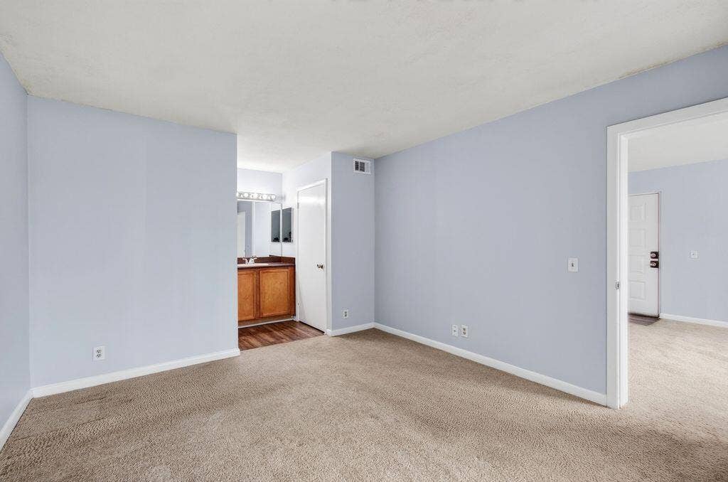 718 EXECUTIVE CENTER Drive, #16, West Palm Beach, West Palm Beach, FL 33401 IMG_3603