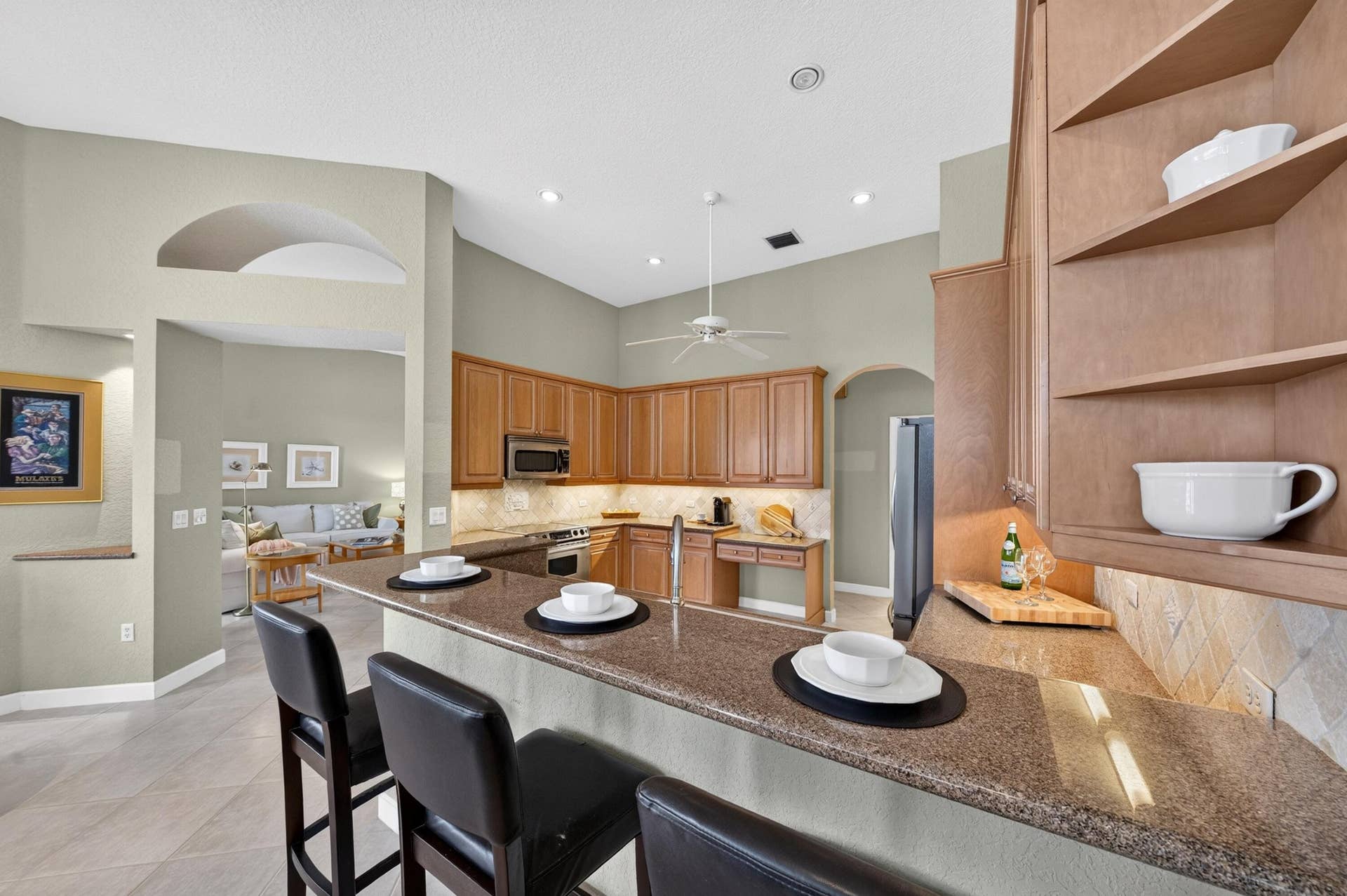 6930 NW 104th Lane, Parkland, FL 33076 015-051-Kitchen-4000x2660