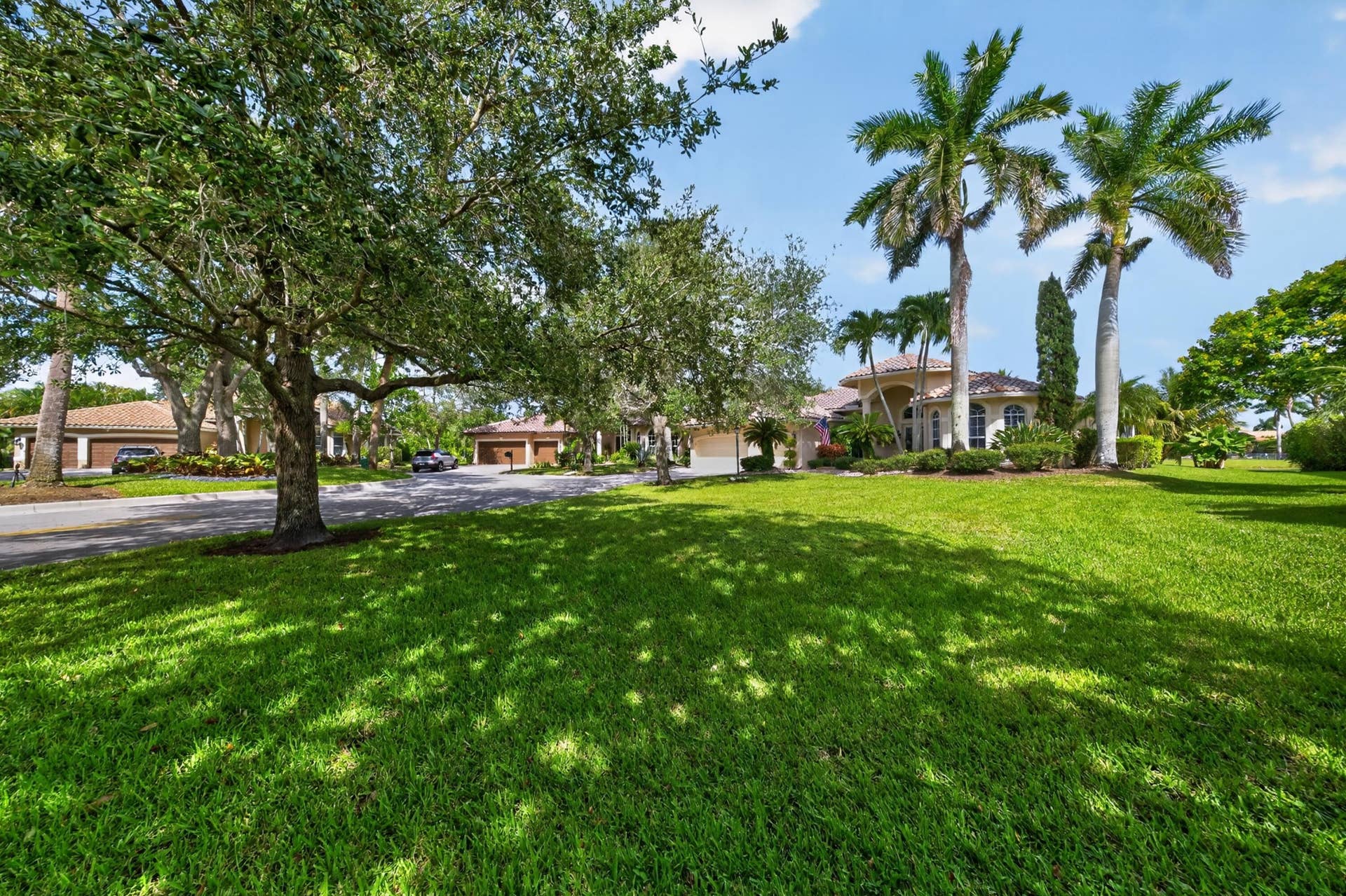 6930 NW 104th Lane, Parkland, FL 33076 005-018-Front Yard-4000x2664