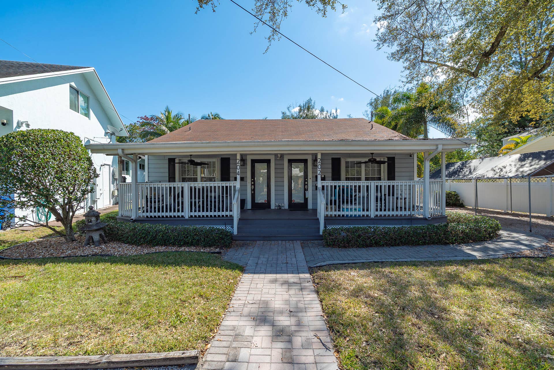 202 SE 10th Street, Fort Lauderdale, FL 33316 _T_S0828