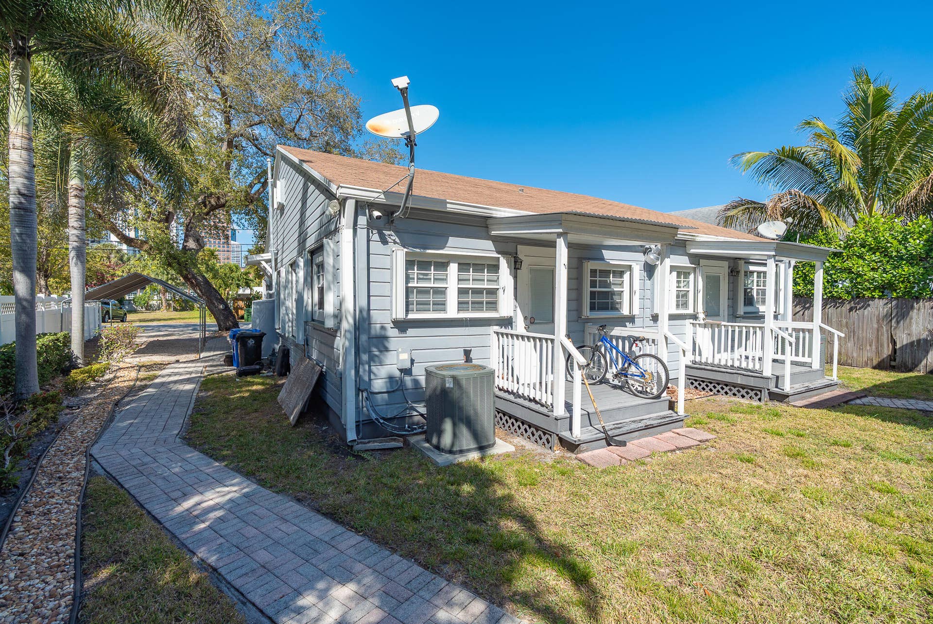 202 SE 10th Street, Fort Lauderdale, FL 33316 _T_S0860