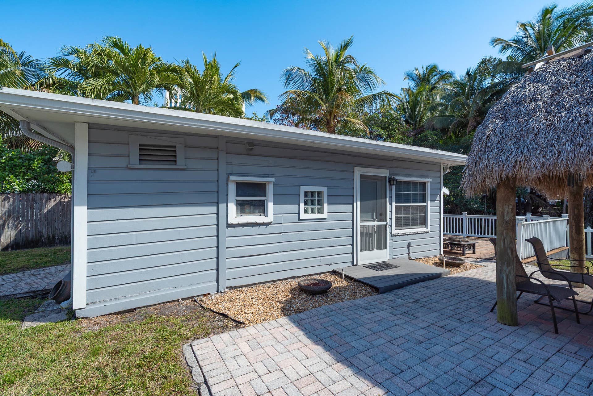 202 SE 10th Street, Fort Lauderdale, FL 33316 _T_S0861