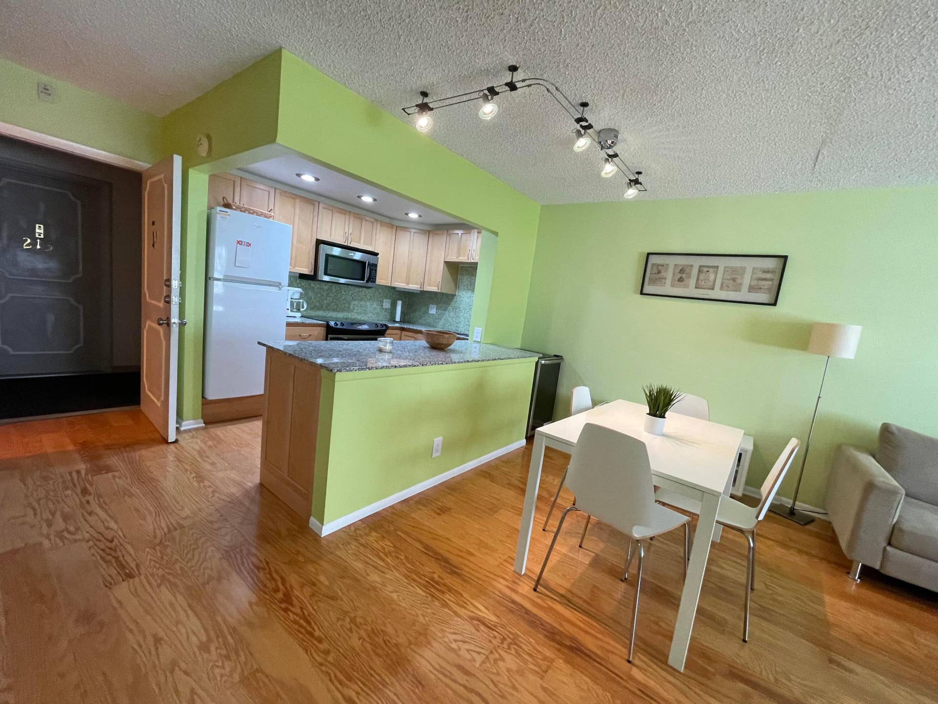 1560 MCKINLEY Street, #214W, Hollywood, Hollywood, FL 33020 IMG_1465