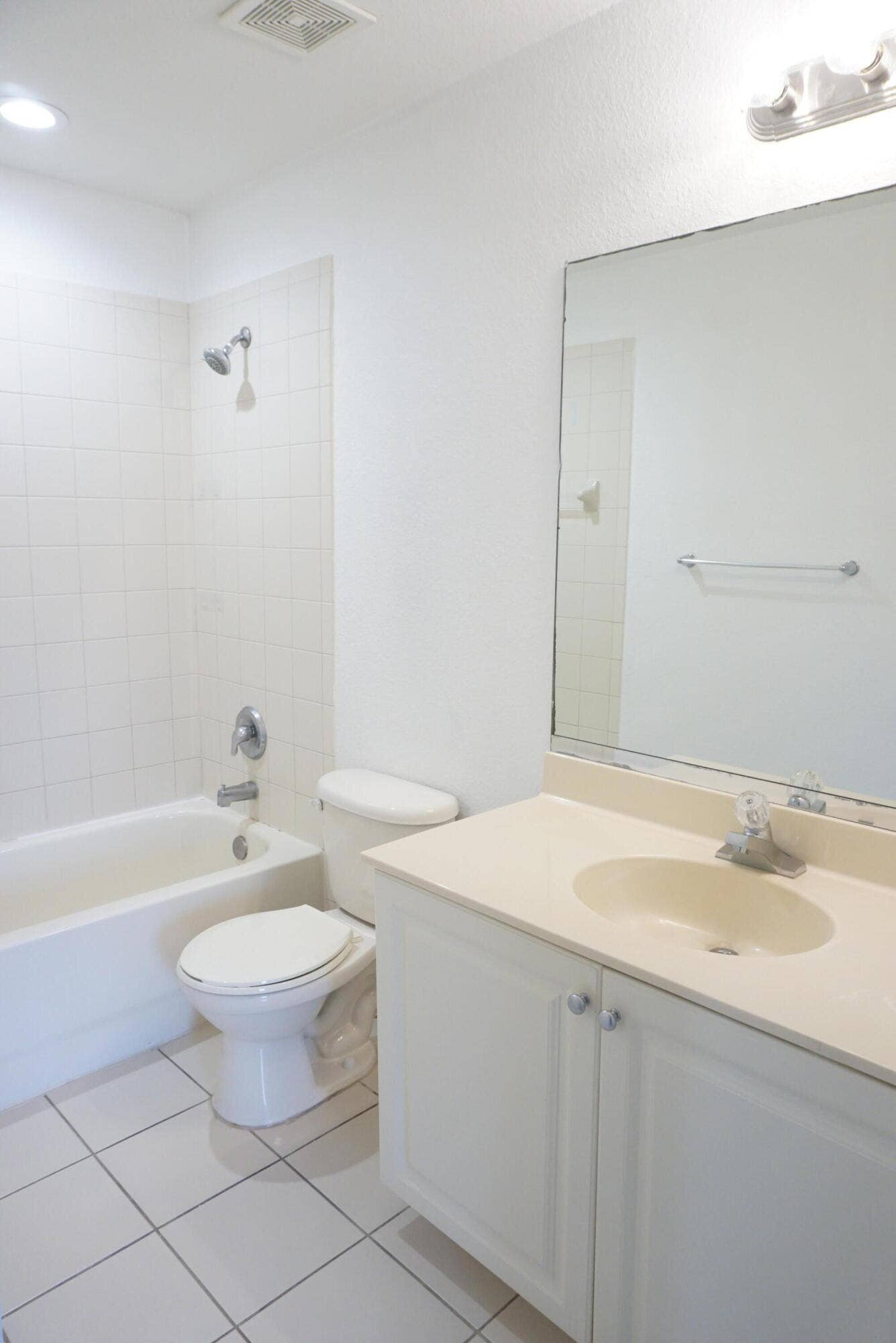 967 Abaco Lane, Riviera Beach, FL 33404 DSC07944