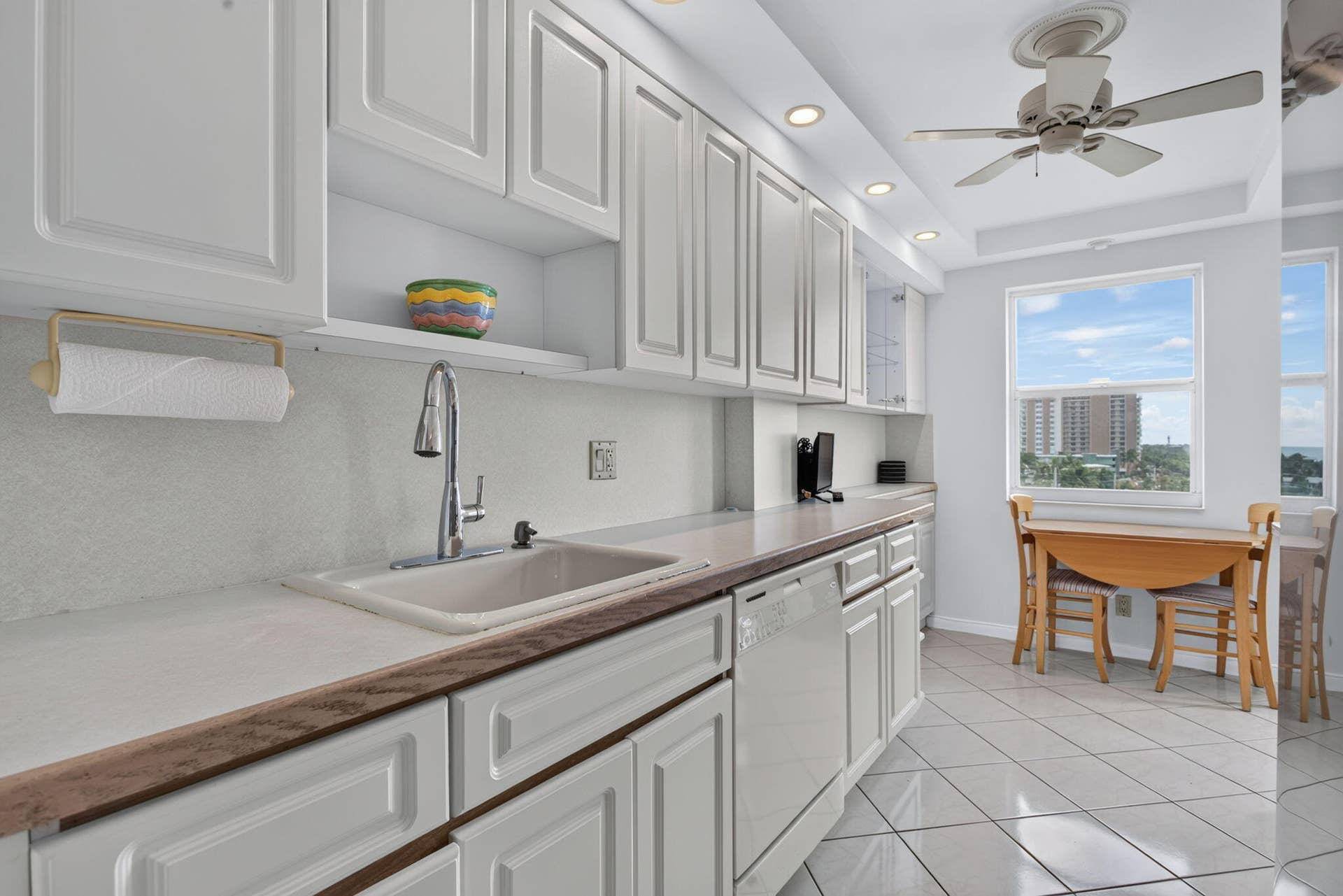 1050 HILLSBORO MILE, #702W, Hillsboro Beach, FL 33062 23-web-or-mls-1050-21