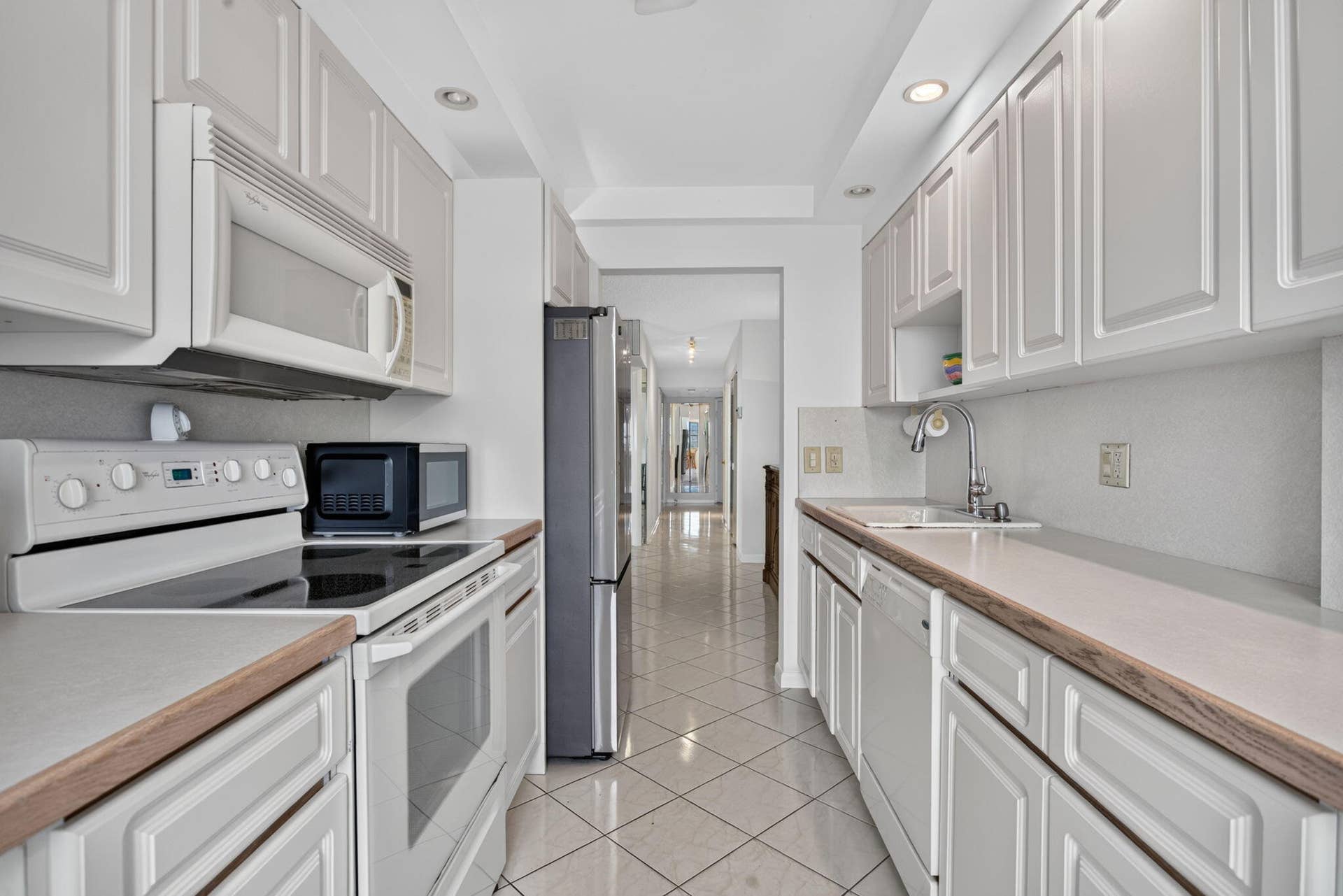 1050 HILLSBORO MILE, #702W, Hillsboro Beach, FL 33062 24-web-or-mls-1050-22