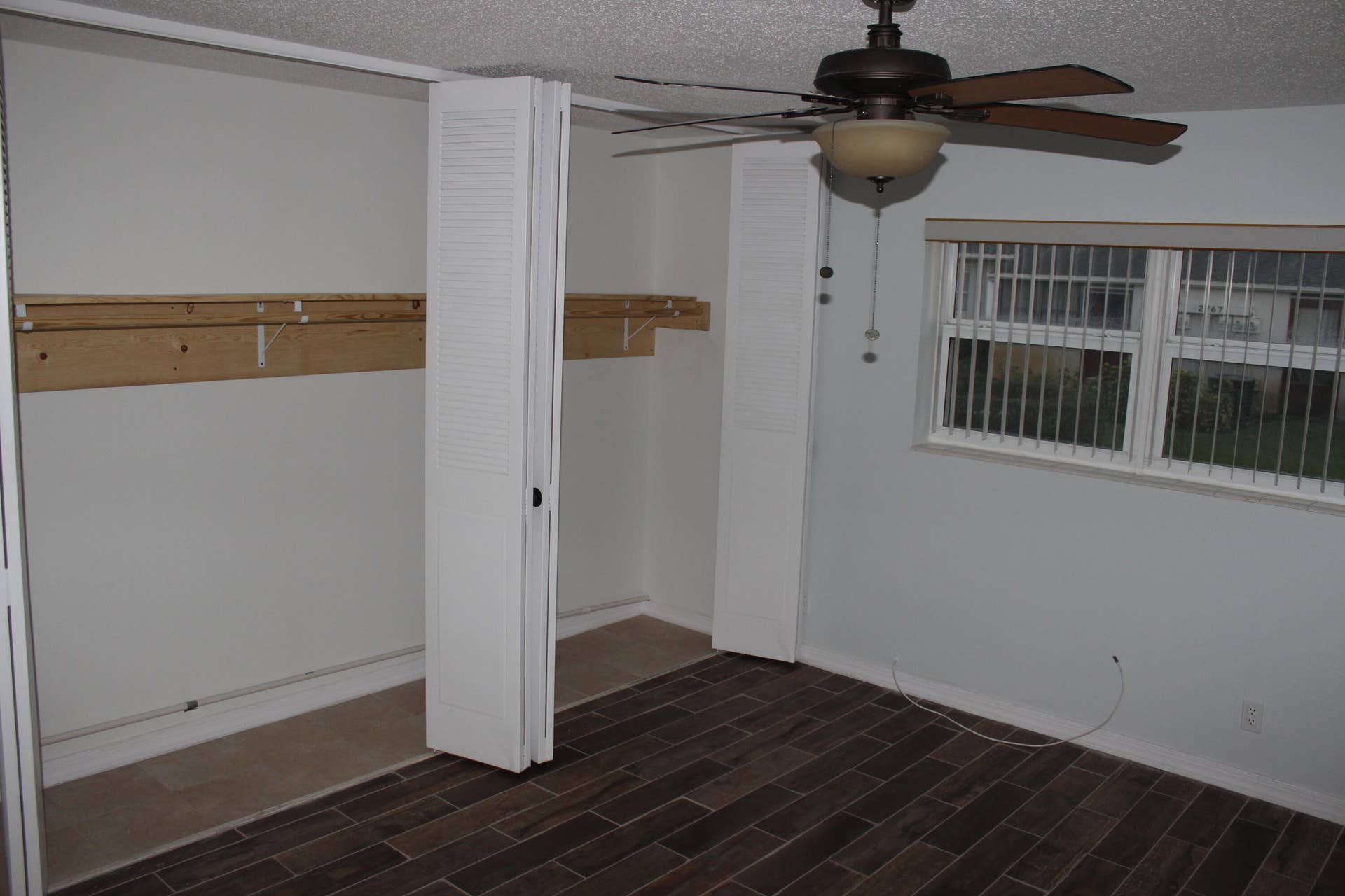 2731 E EMORY Drive E, #D, West Palm Beach, FL 33415 IMG_4373