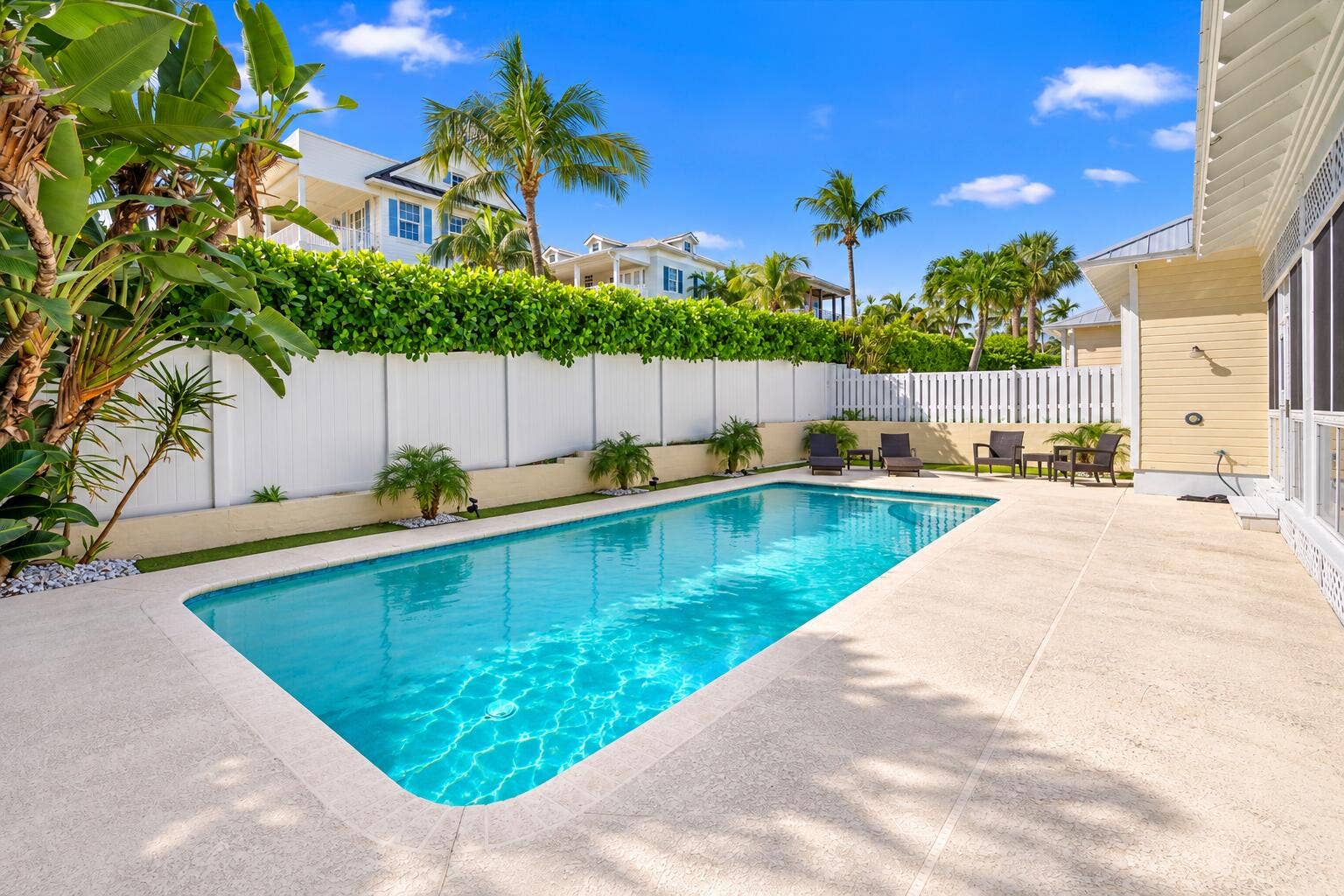 400 Seaside Lane, Juno Beach, FL 33408 400 Seaside (1)