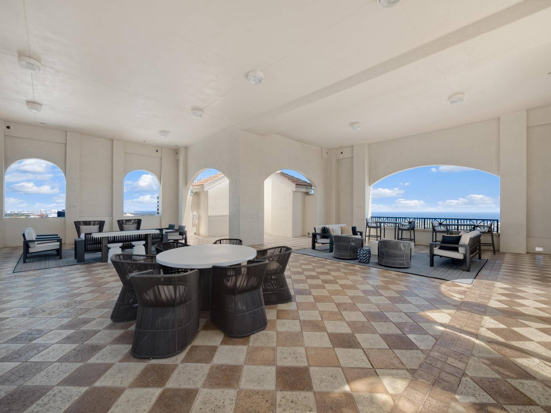 701 S OLIVE Avenue, #605, West Palm Beach, West Palm Beach, FL 33401 Rooftop Seating Area 3