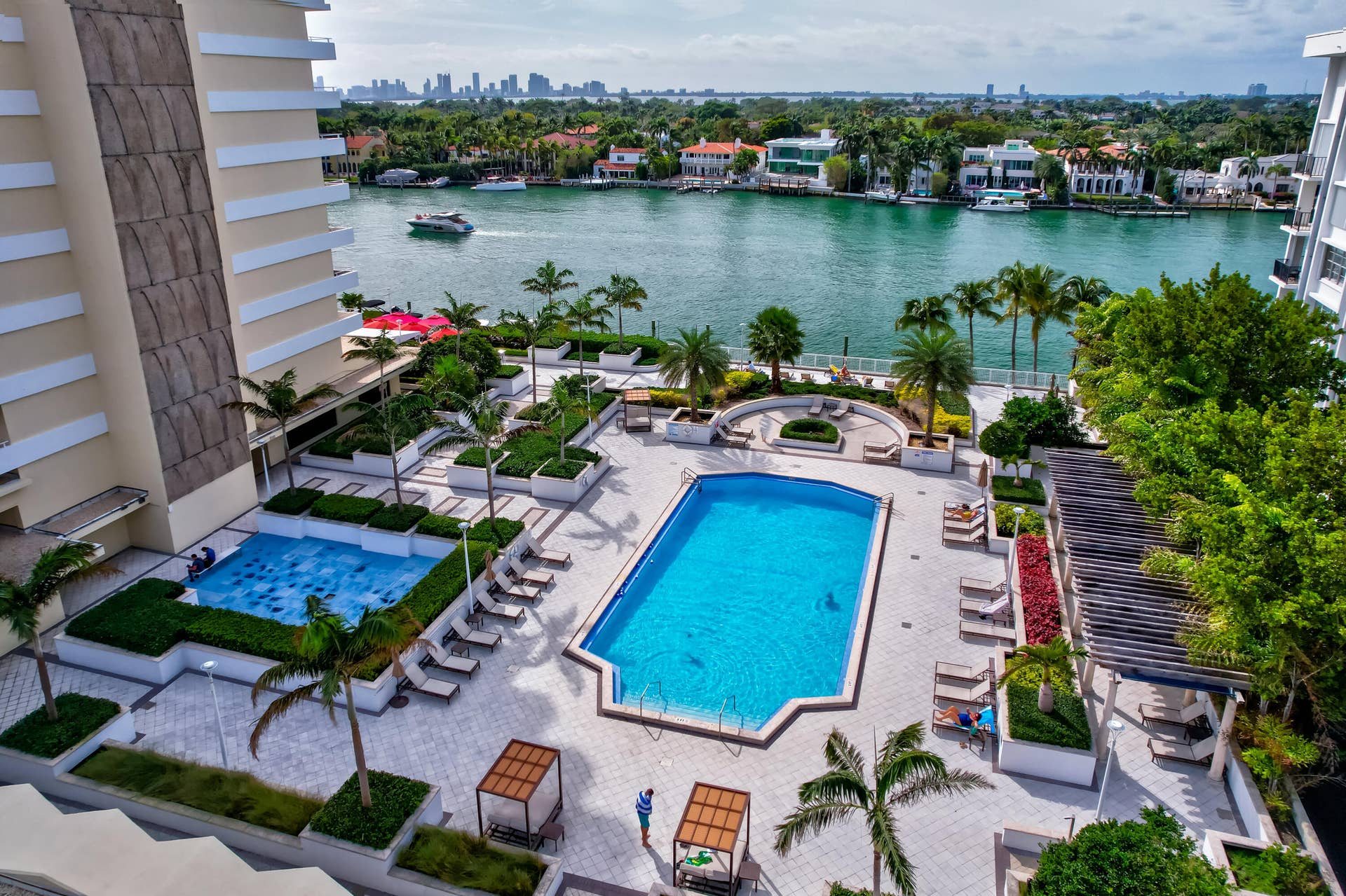 5600 Collins Avenue, #6M, Miami Beach, FL 33140 96-print-DJI_0091_2_3