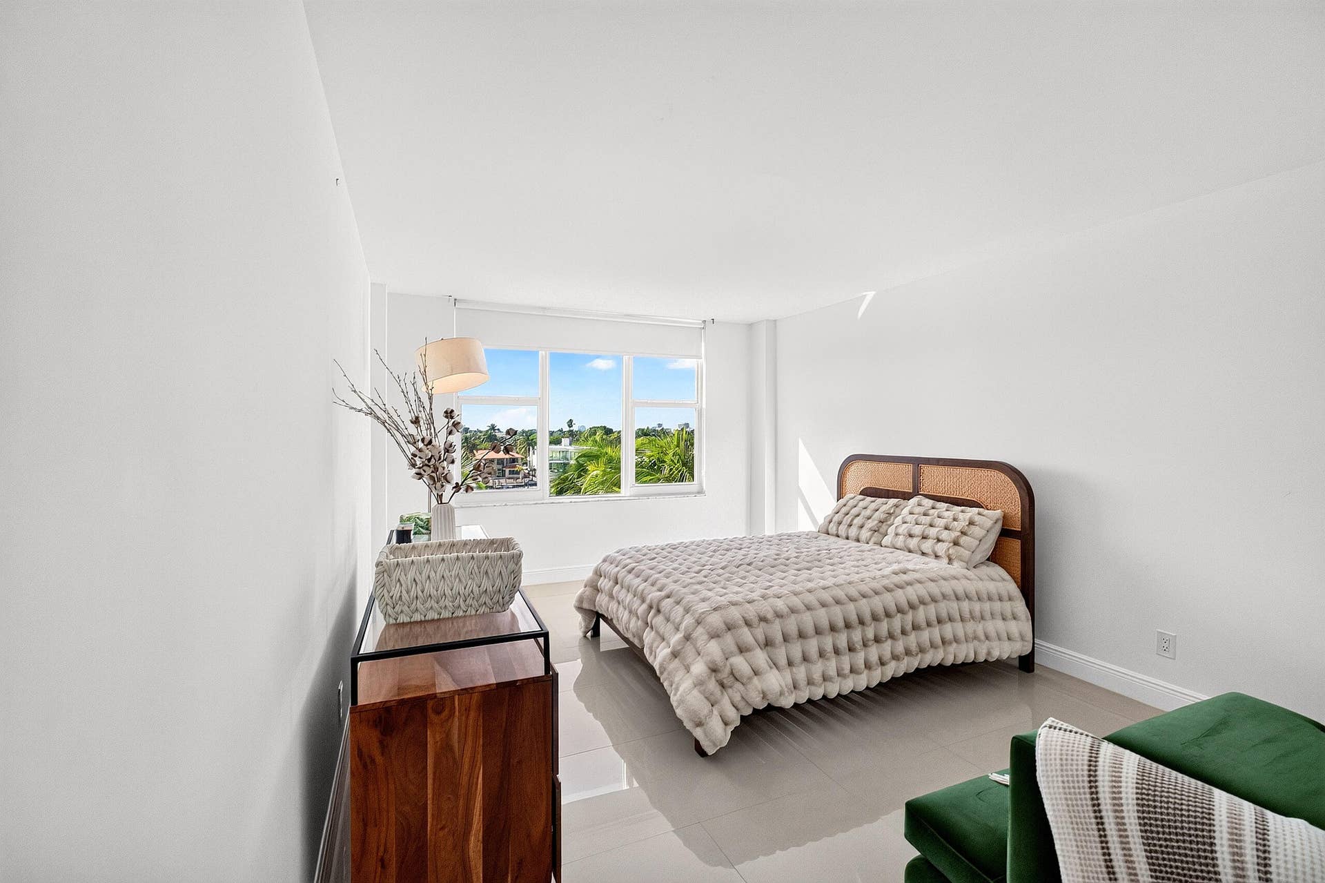 5600 Collins Avenue, #6M, Miami Beach, FL 33140 30-print-DSCF0090