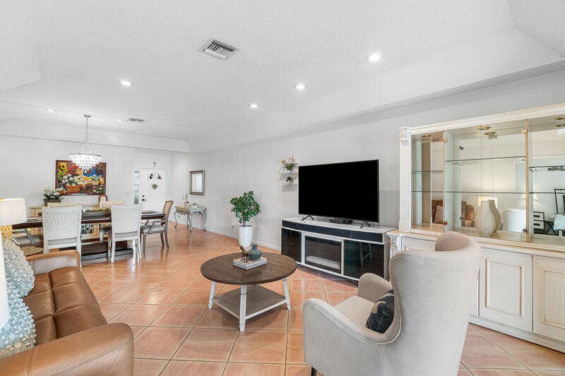 8338 SPRINGLAKE Drive, Boca Raton, Boca Raton, FL 33496 pic 7