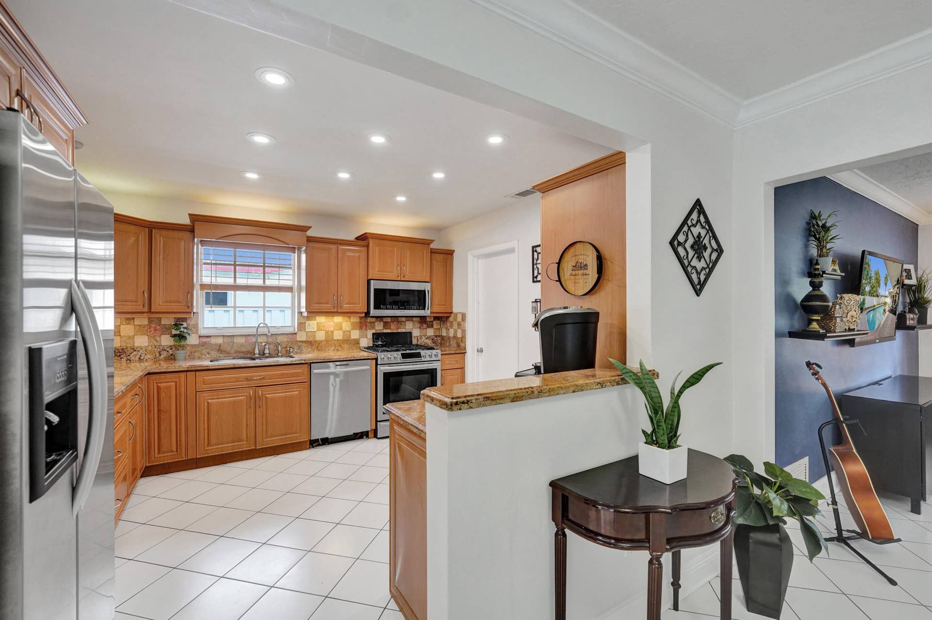 2000 NW 117TH Terrace, Pembroke Pines, FL 33026 37-print-DSC08094