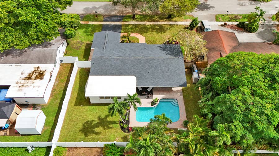 Property photo for 2000 NW 117TH Terrace, Pembroke Pines, FL