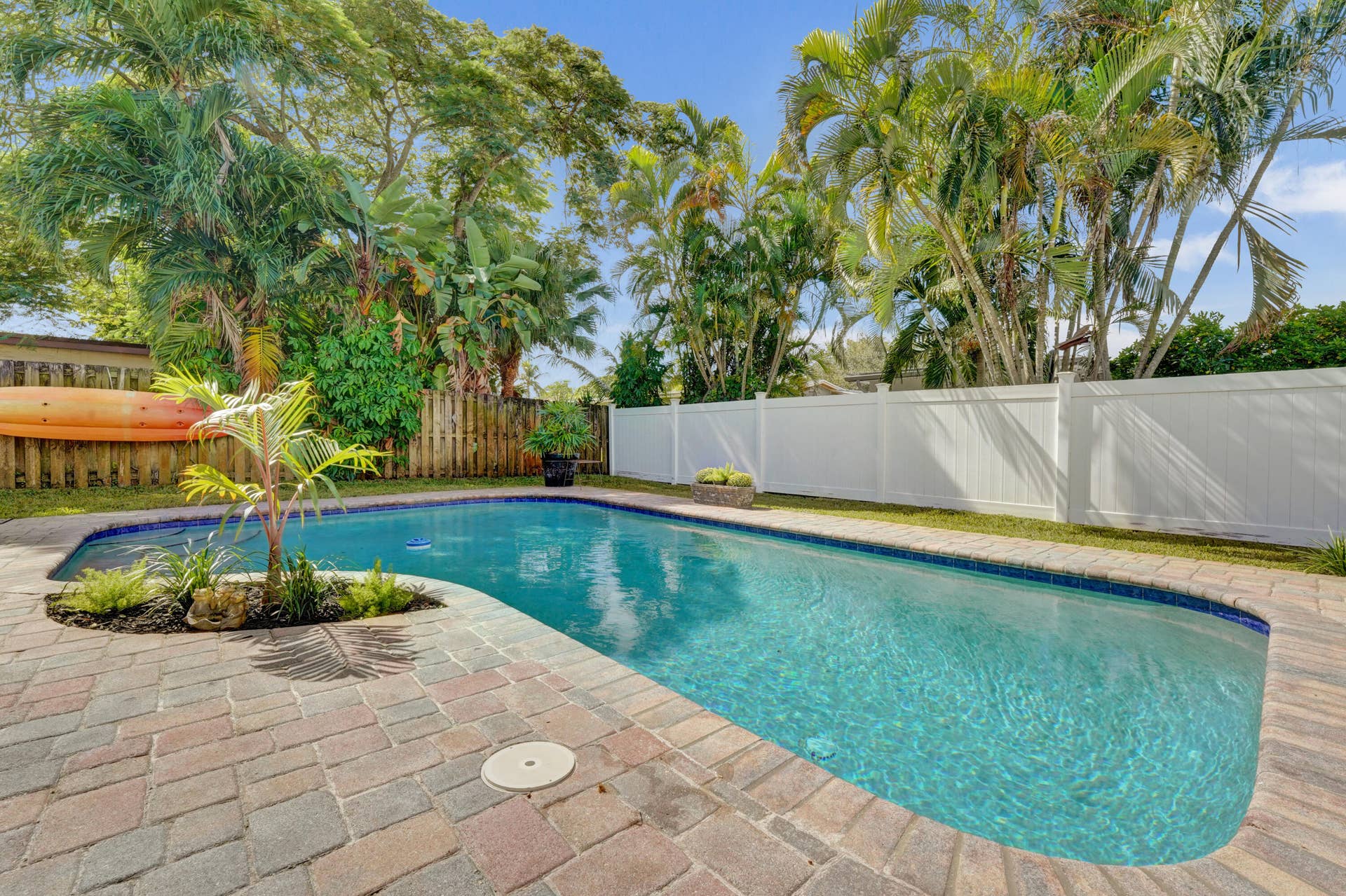 2000 NW 117TH Terrace, Pembroke Pines, FL 33026 82-print-DSC07980