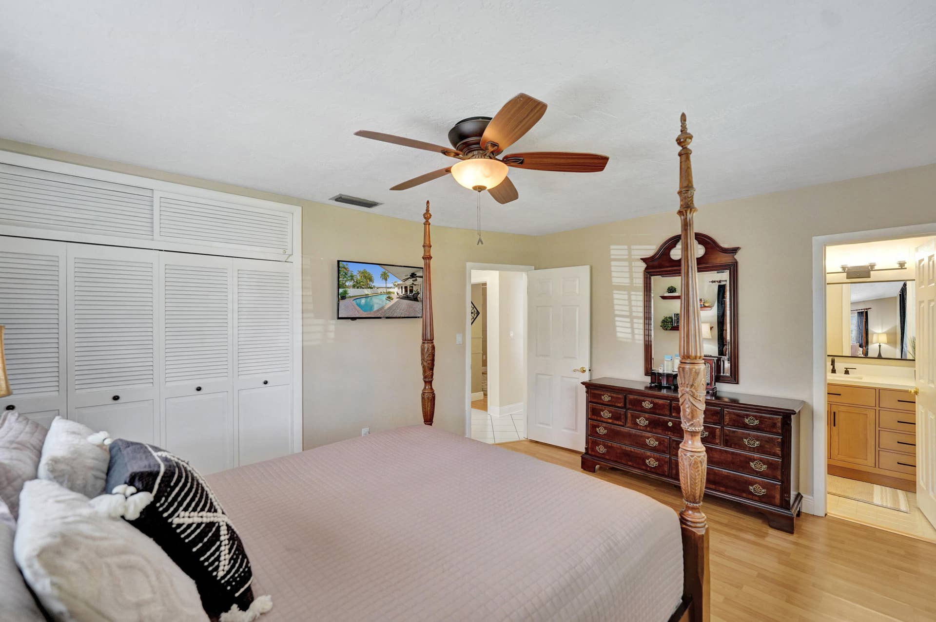 2000 NW 117TH Terrace, Pembroke Pines, FL 33026 56-print-DSC08007