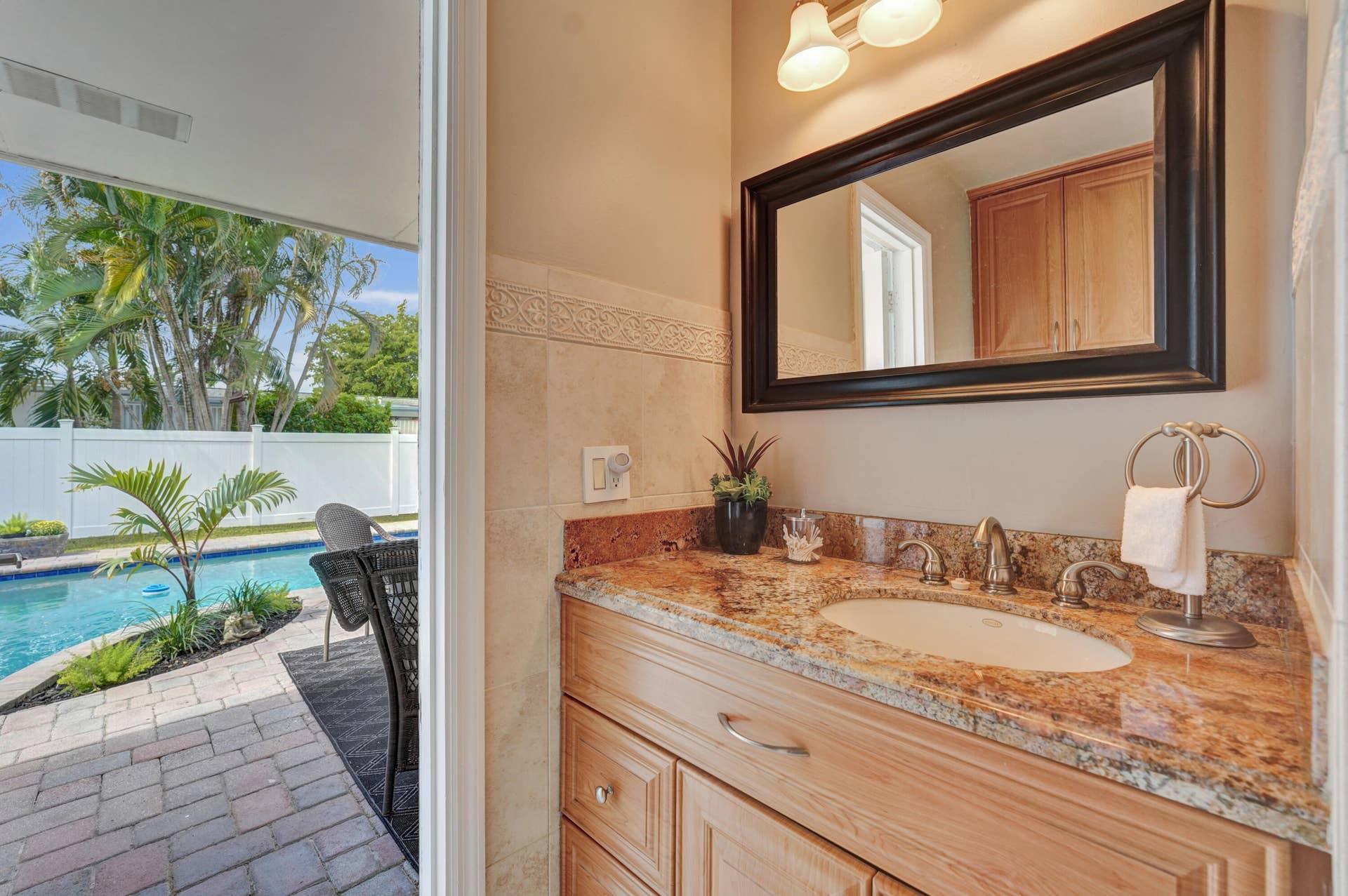 2000 NW 117TH Terrace, Pembroke Pines, FL 33026 69-print-DSC08046