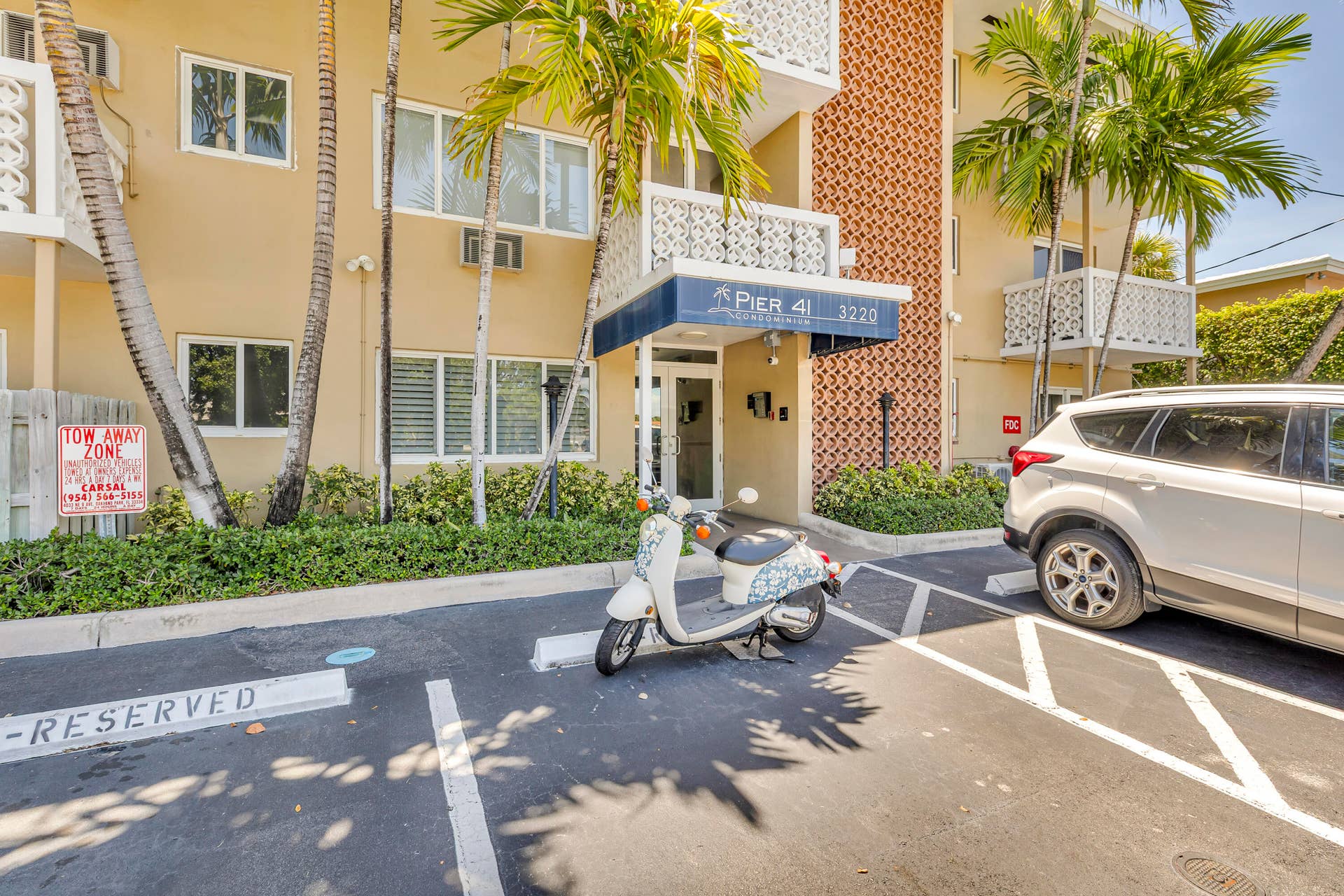 3220 BAYVIEW Drive, #314, Fort Lauderdale, Fort Lauderdale, FL 33306 Pier 41 Condominium