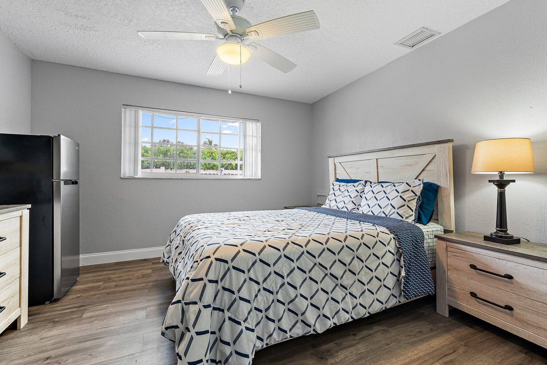 4837 Holly Drive, Palm Beach Gardens, FL 33418 4837 Holly Drive