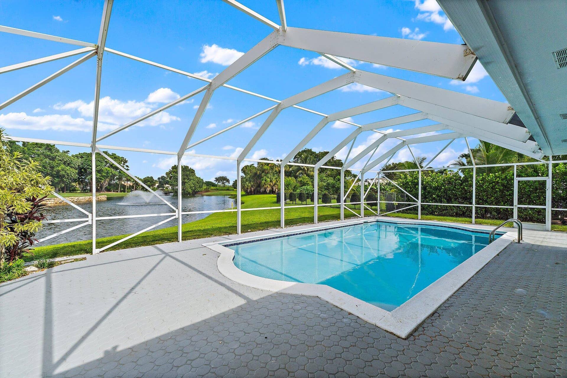 4837 Holly Drive, Palm Beach Gardens, FL 33418 4837 Holly Drive
