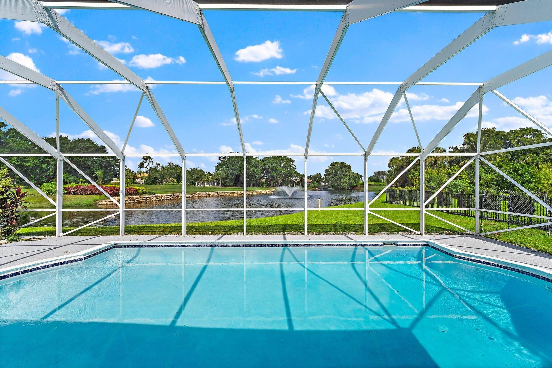 4837 Holly Drive, Palm Beach Gardens, FL 33418 4837 Holly Drive