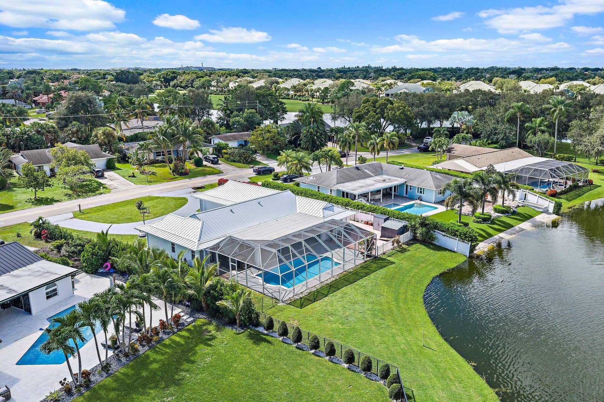 4837 Holly Drive, Palm Beach Gardens, FL 33418 4837 Holly Drive