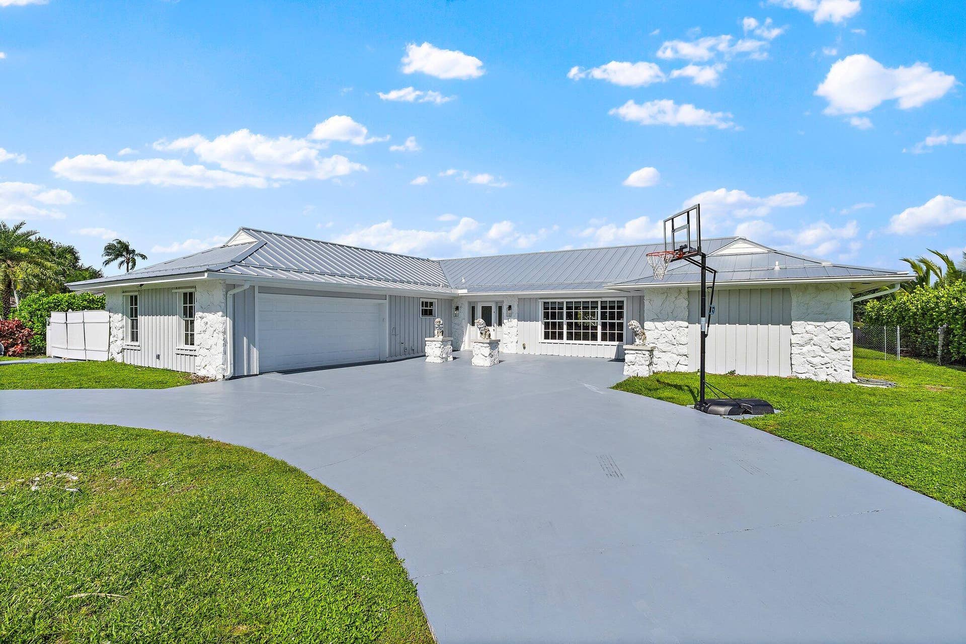 4837 Holly Drive, Palm Beach Gardens, FL 33418 4837 Holly Drive