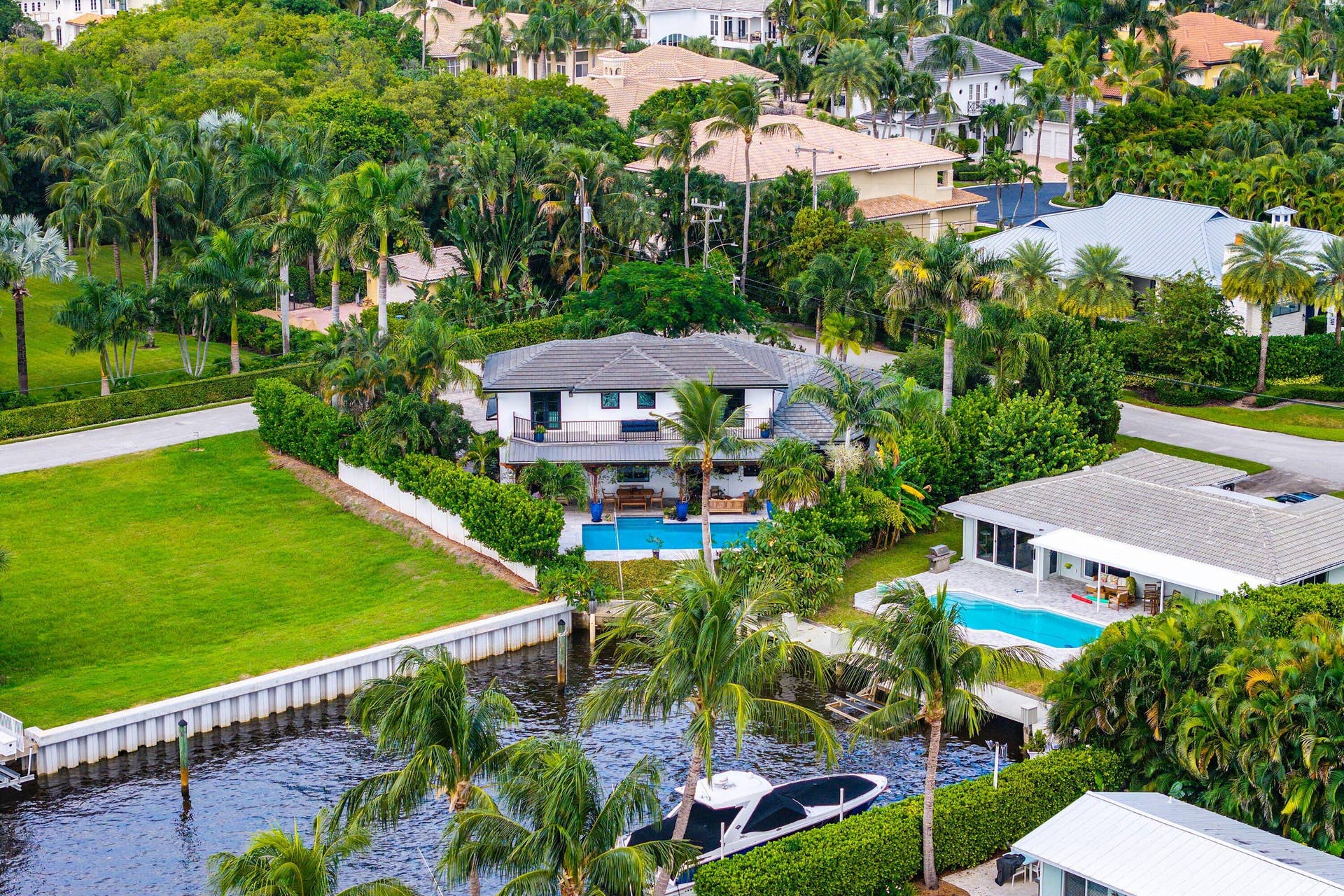 27 Hibiscus Way, Ocean Ridge, FL 33435 058-27HibiscusWay-OceanRidge-FL-33435-SM