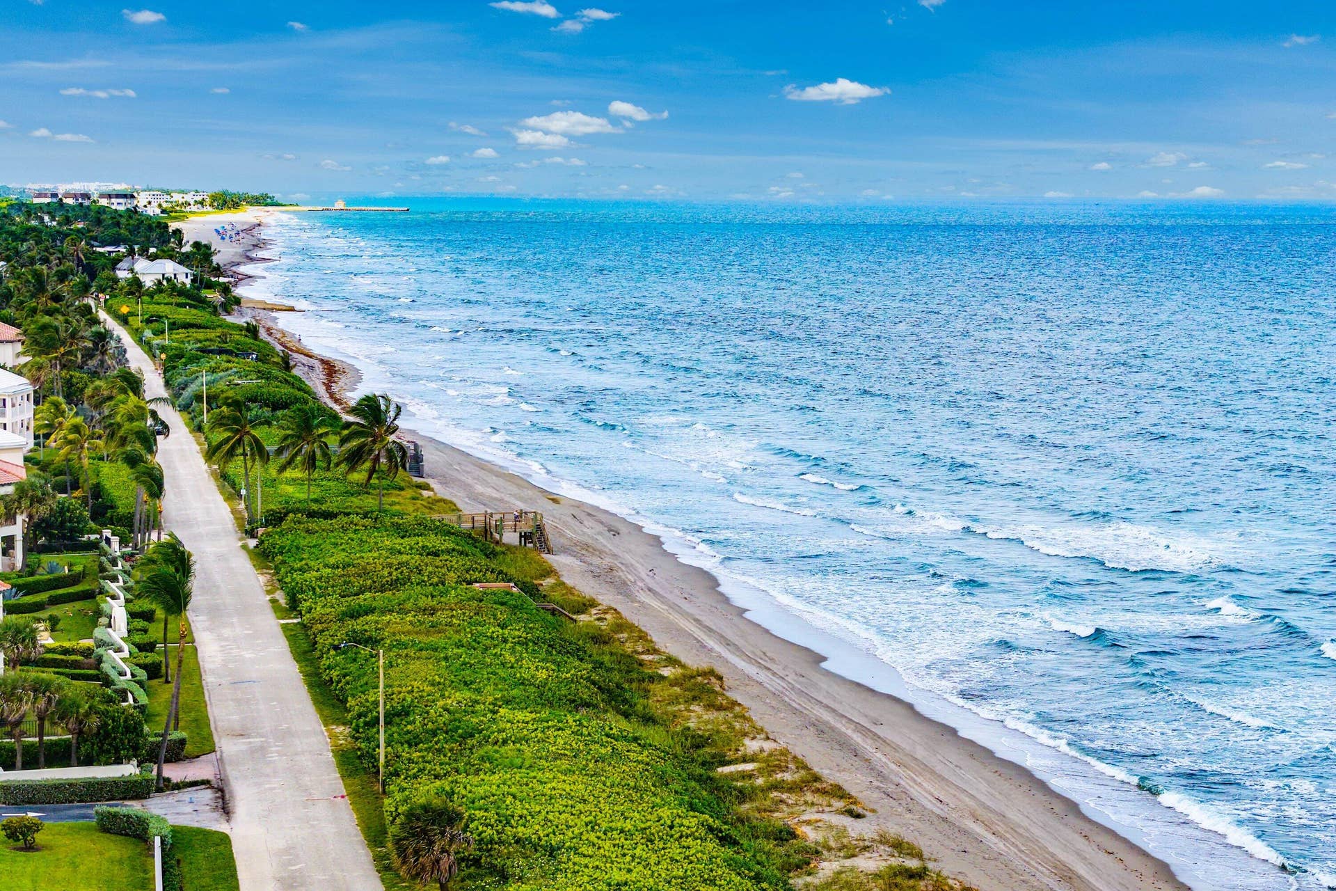 27 Hibiscus Way, Ocean Ridge, FL 33435 Deeded beach access