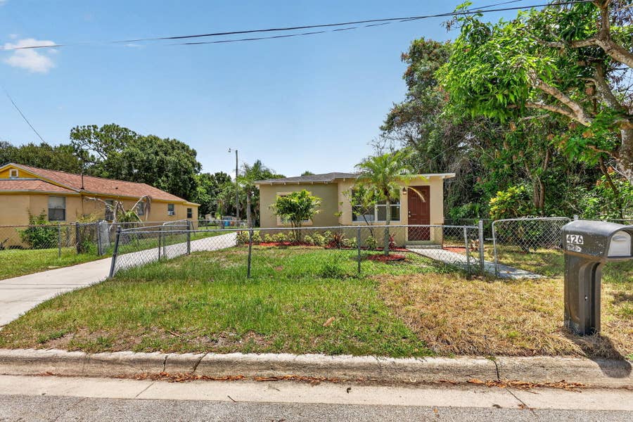 Property photo for 426 N 19th Street, Fort Pierce, FL