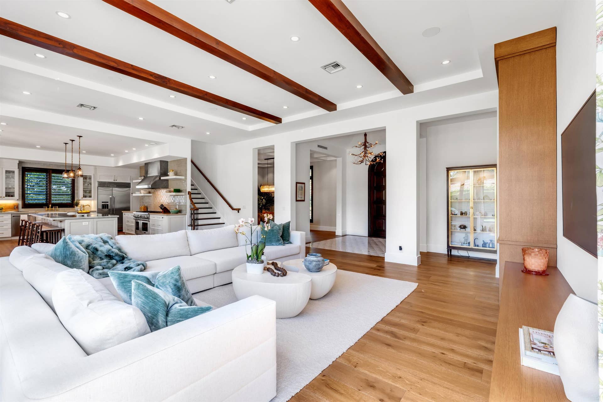 898 HIBISCUS Street, Boca Raton, FL 33486 LIVING_ROOM_ANGLE_TO_FOYER