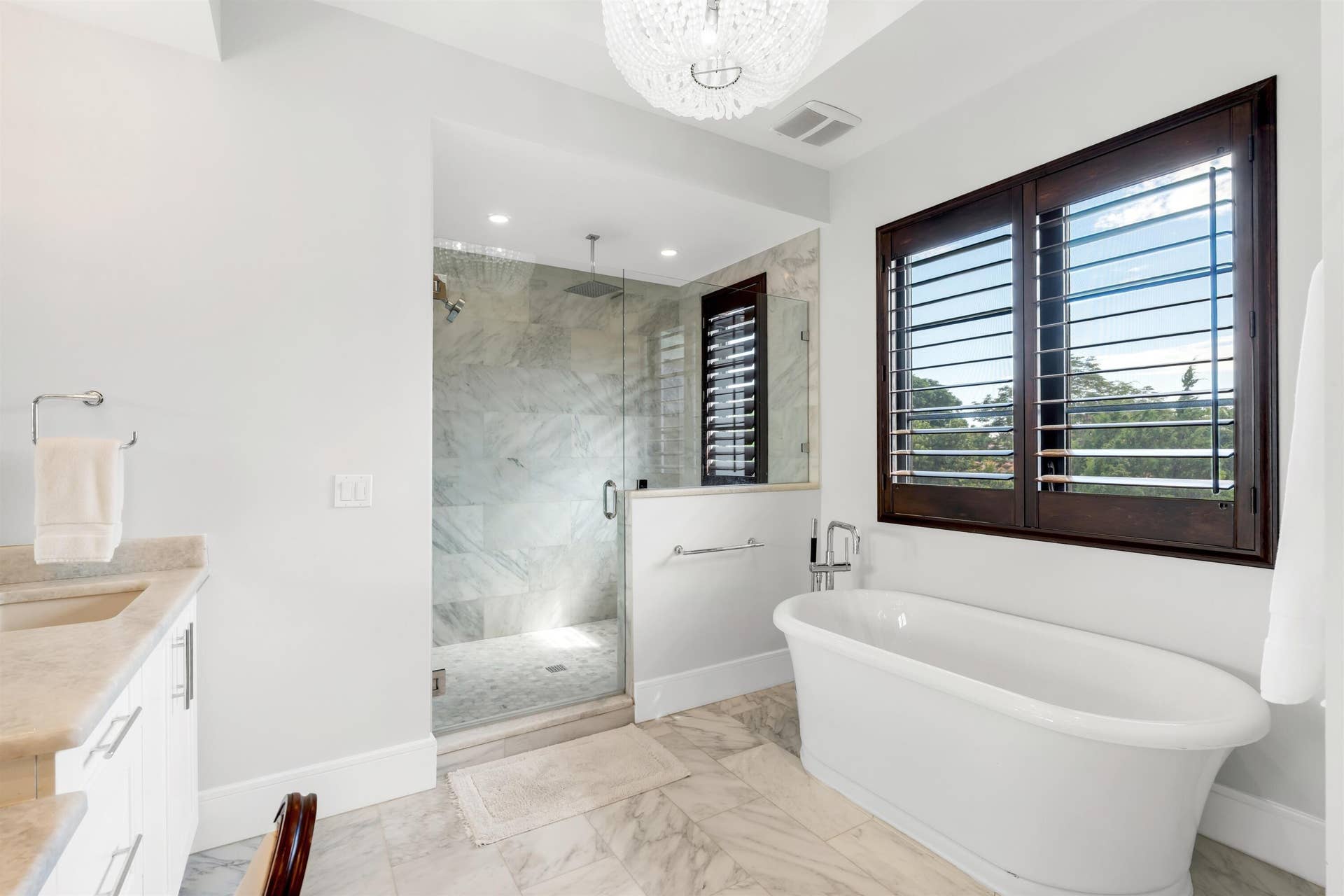 898 HIBISCUS Street, Boca Raton, FL 33486 PRIMARY_BATHROOM_ANGLE_RIGHT