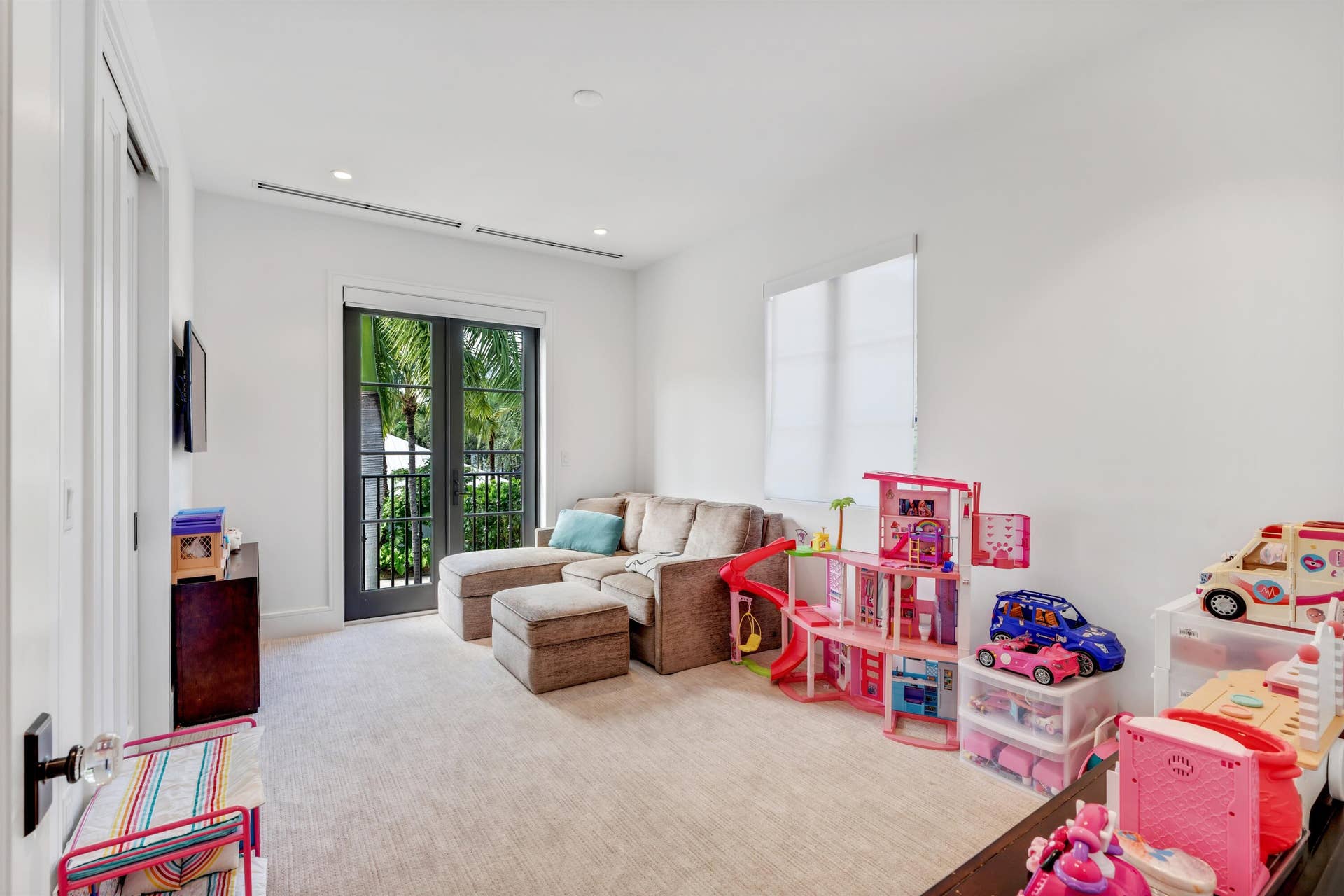 898 HIBISCUS Street, Boca Raton, FL 33486 PLAY_ROOM_ANGLE
