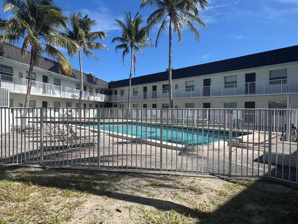 1470 N DIXIE Highway, #23, Fort Lauderdale, Fort Lauderdale, FL 33304 1.ashx