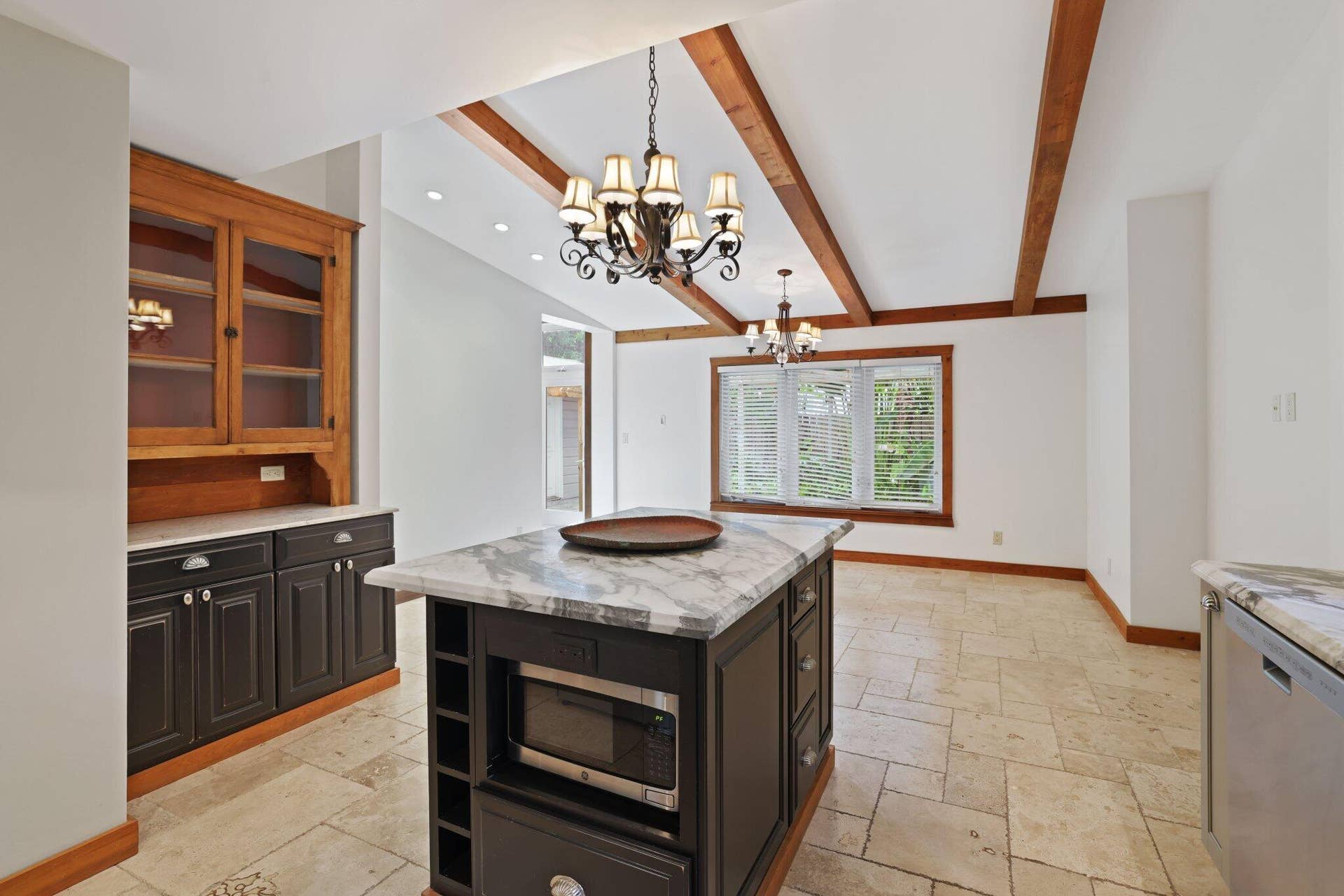 42 Palm Square, Delray Beach, FL 33483 Kitchen | Dining