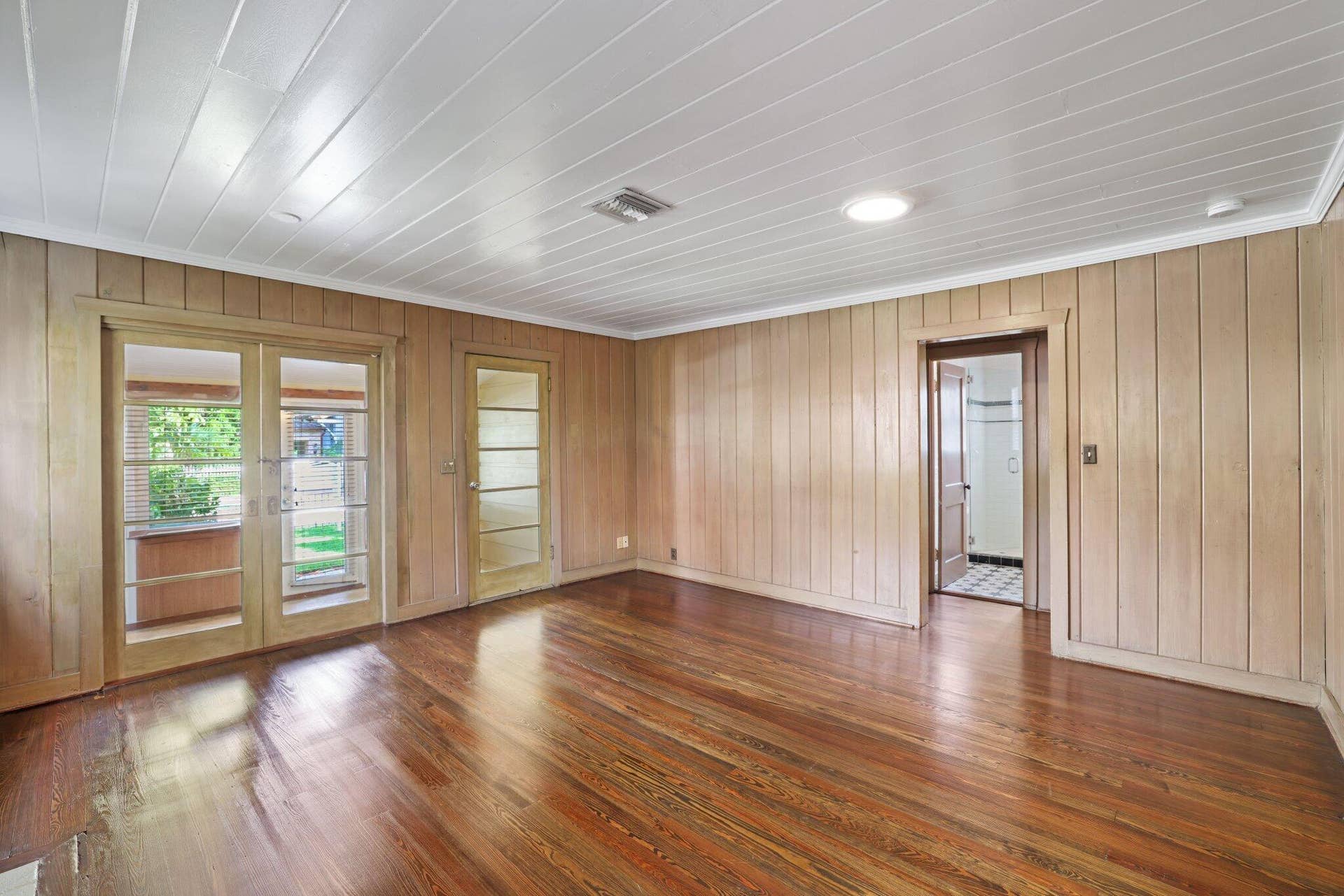 42 Palm Square, Delray Beach, FL 33483 Livingroom
