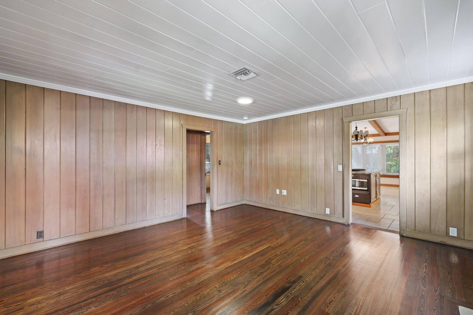 42 Palm Square, Delray Beach, FL 33483 Livingroom