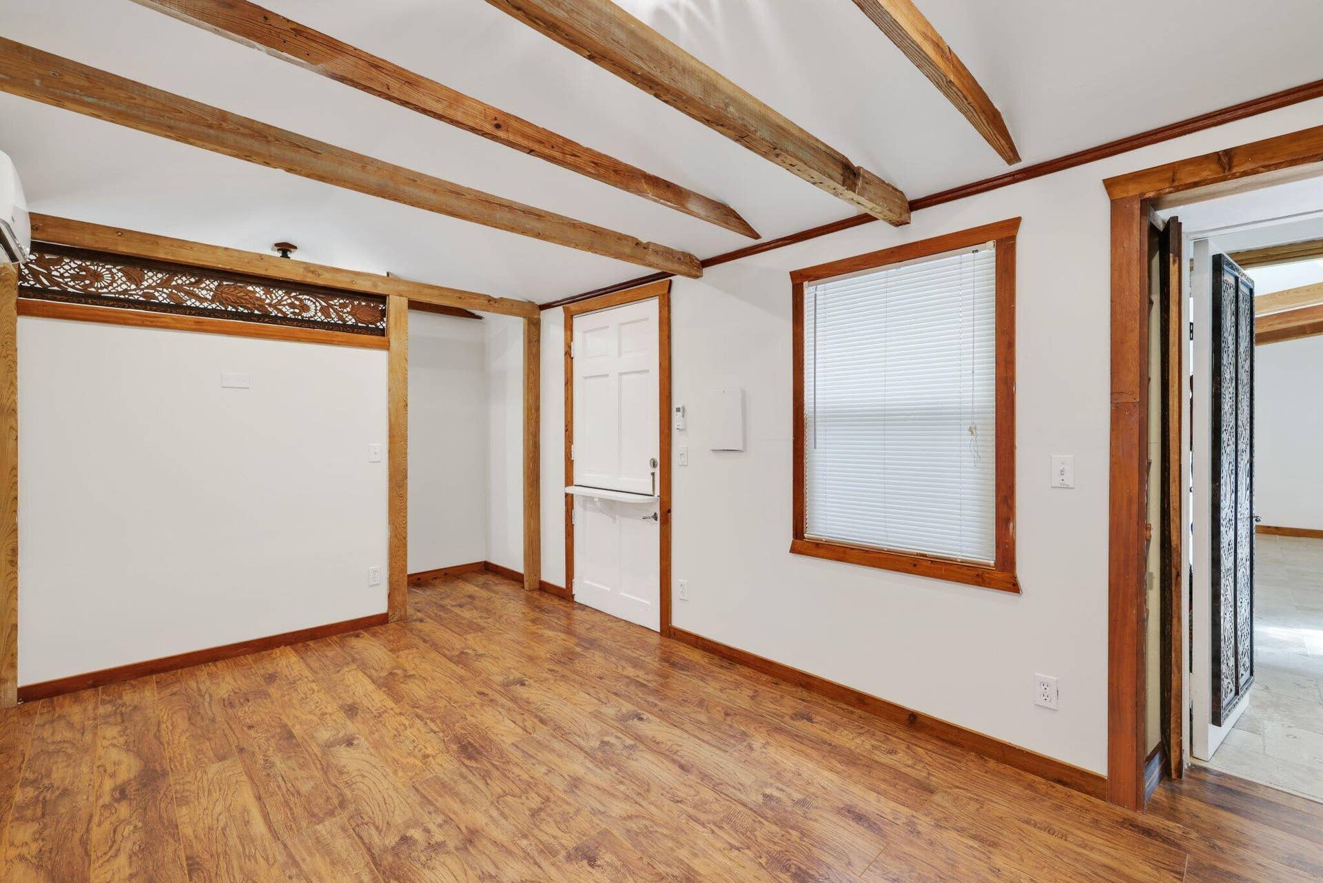 42 Palm Square, Delray Beach, FL 33483 Guest Suite w/ direct garden access and private entrance