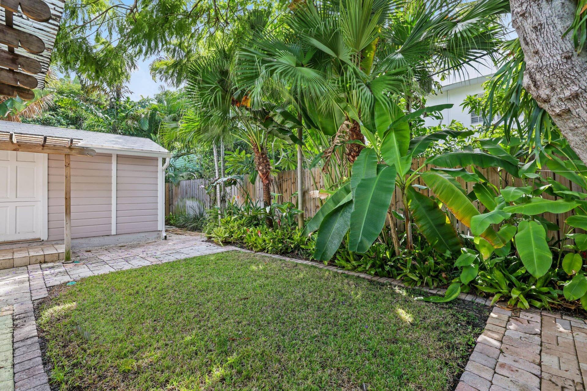 42 Palm Square, Delray Beach, FL 33483 42 Palm Square - 34.jpg-SMALL