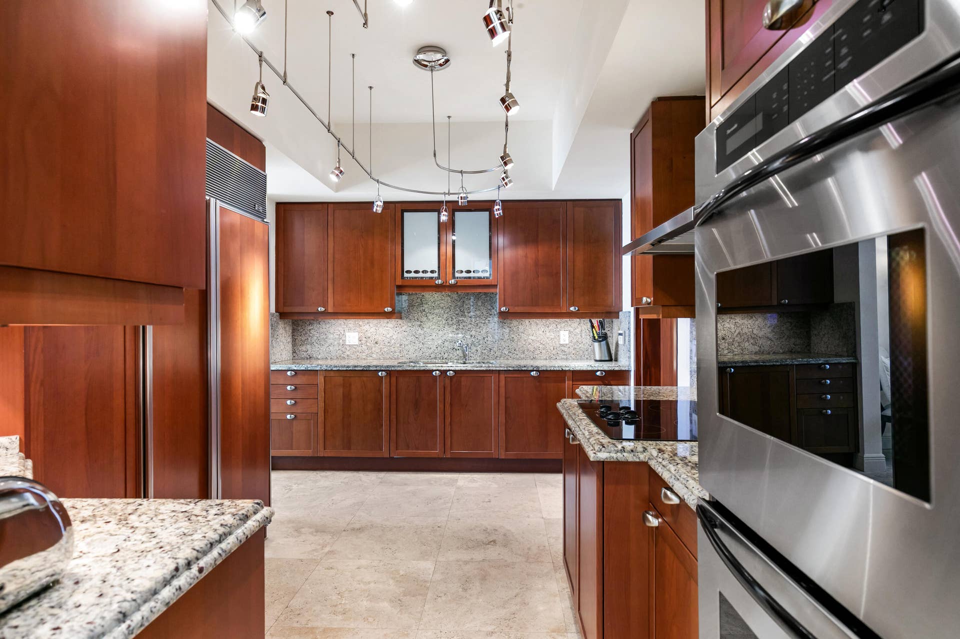 1063 Hillsboro Mile, #707, Hillsboro Beach, FL 33062 Kitchen