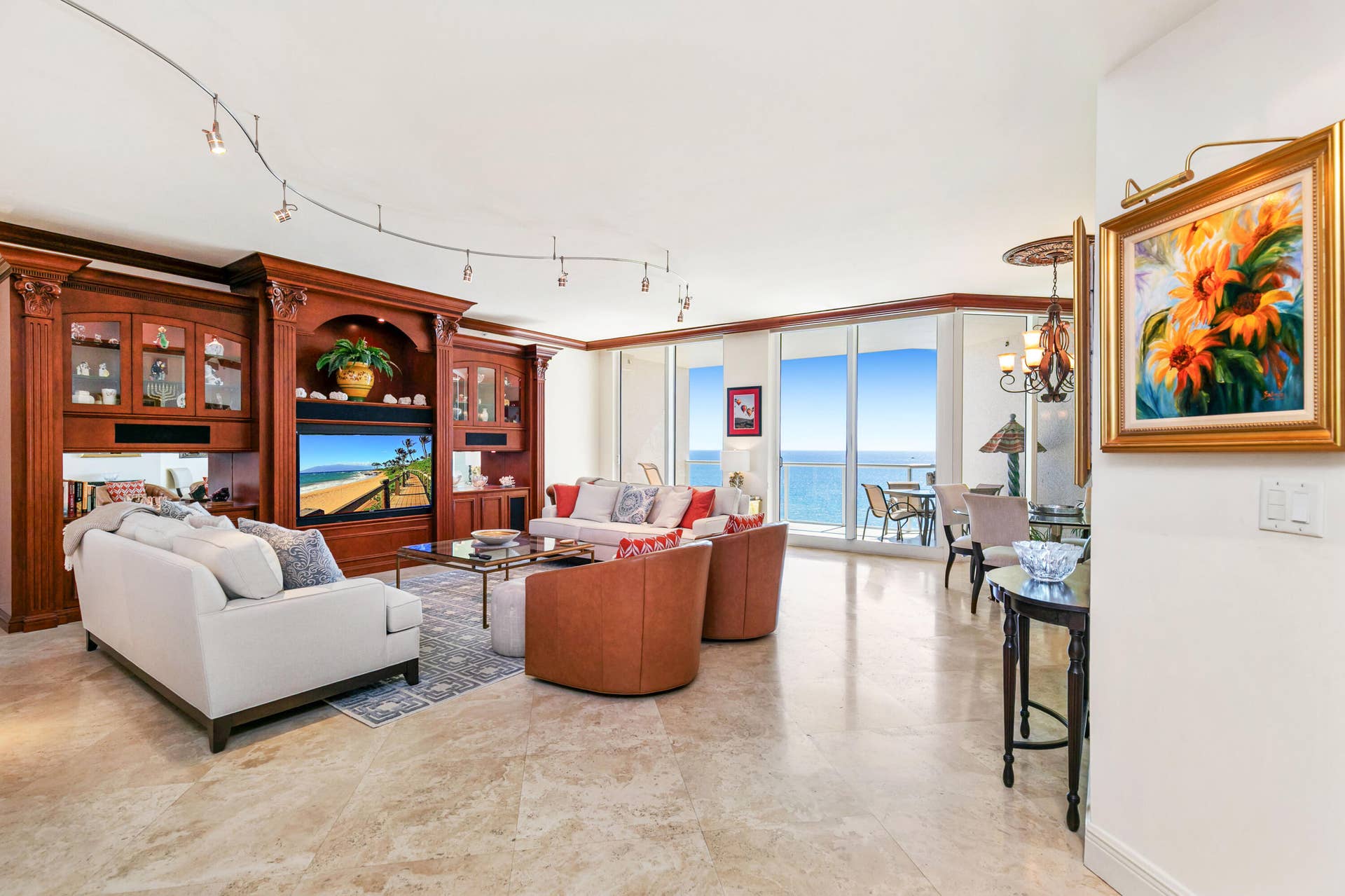 1063 Hillsboro Mile, #707, Hillsboro Beach, FL 33062 Living area